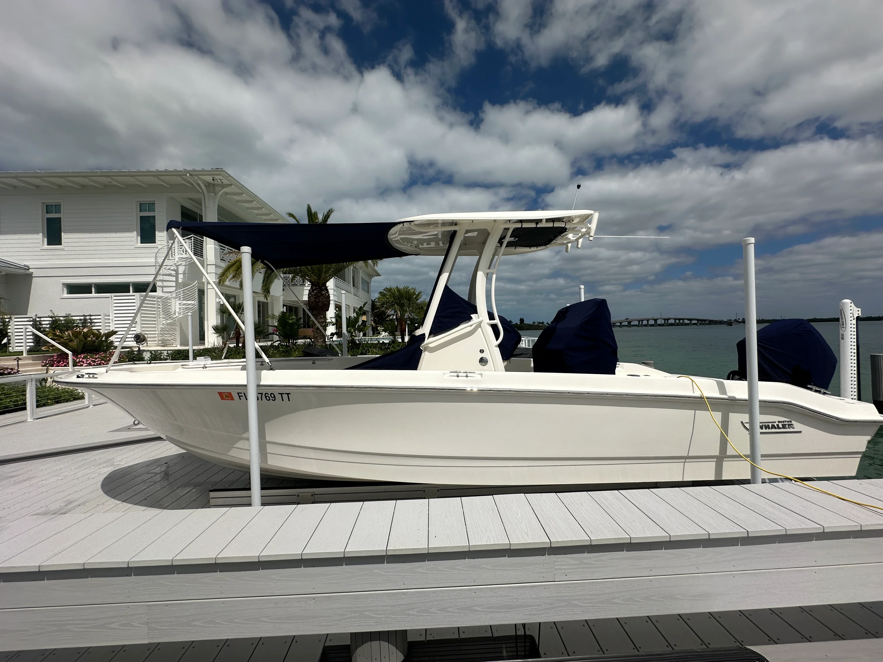 2024 Boston Whaler 250 DAUNTLESS Image Thumbnail #37