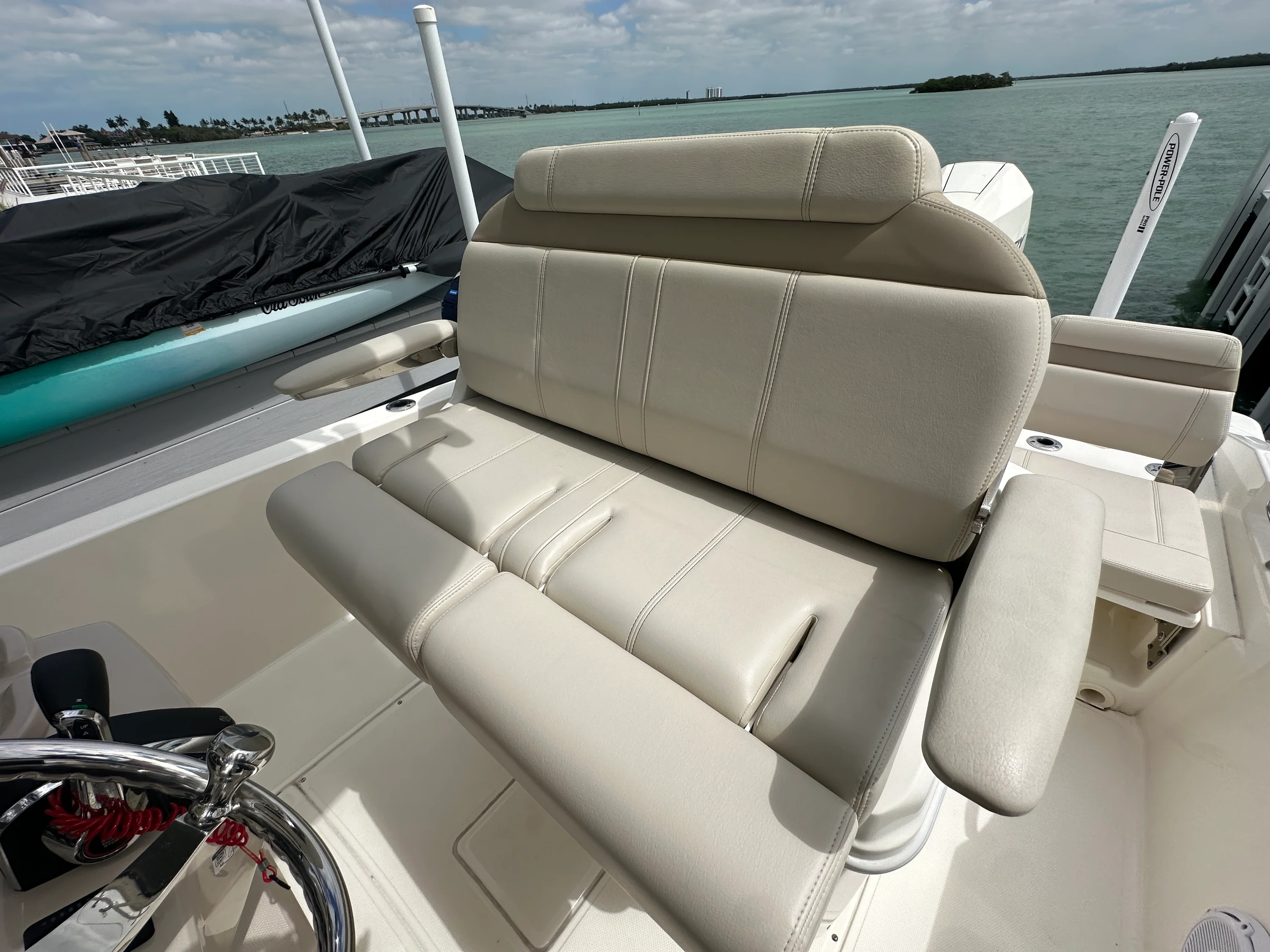 2024 Boston Whaler 250 DAUNTLESS Image Thumbnail #28