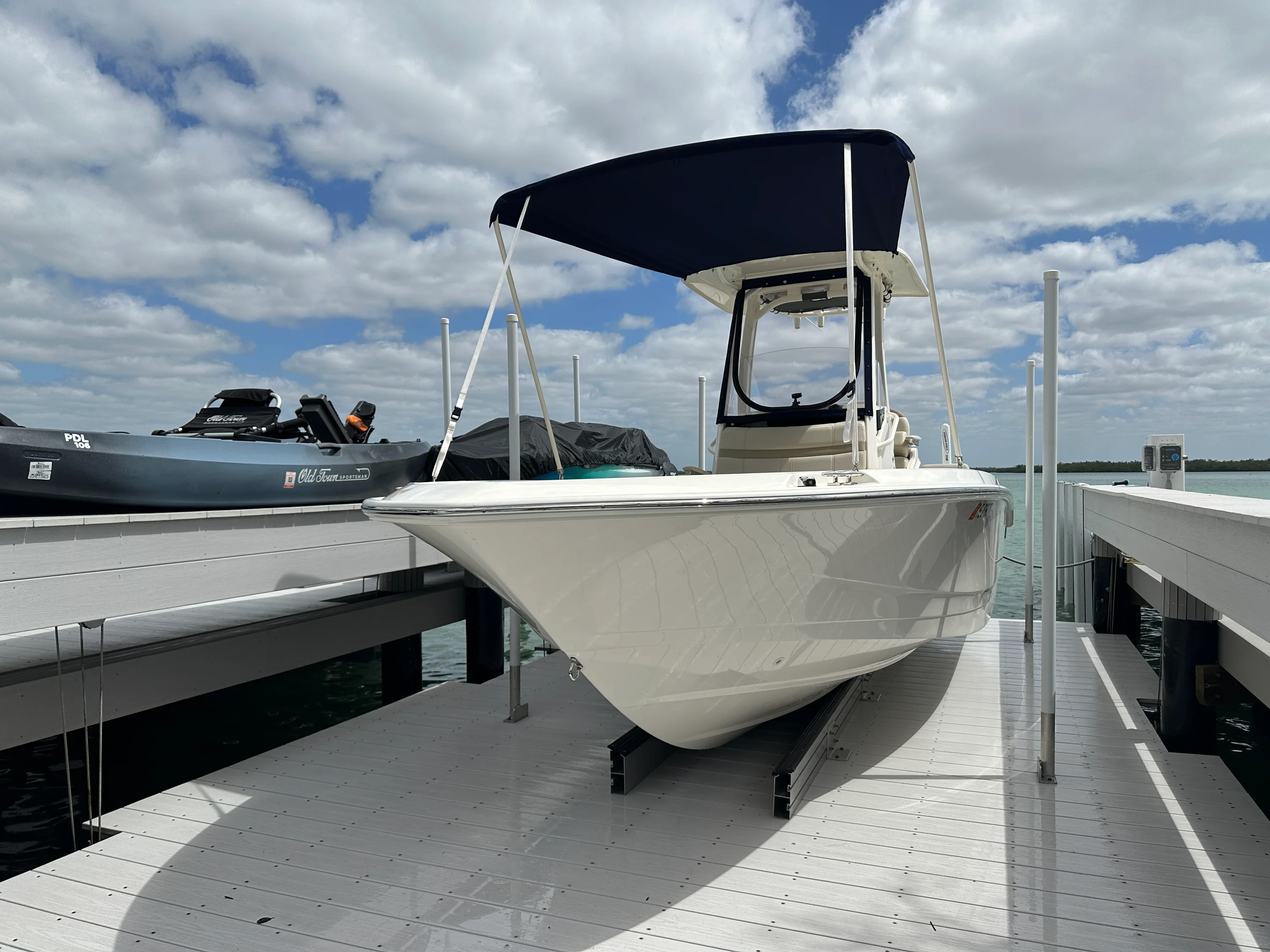 2024 Boston Whaler 250 DAUNTLESS Image Thumbnail #34