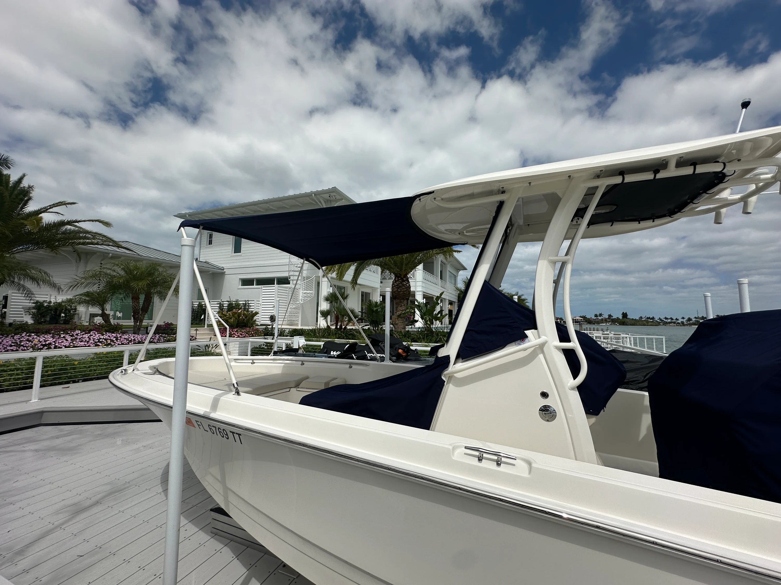 2024 Boston Whaler 250 DAUNTLESS Image Thumbnail #36