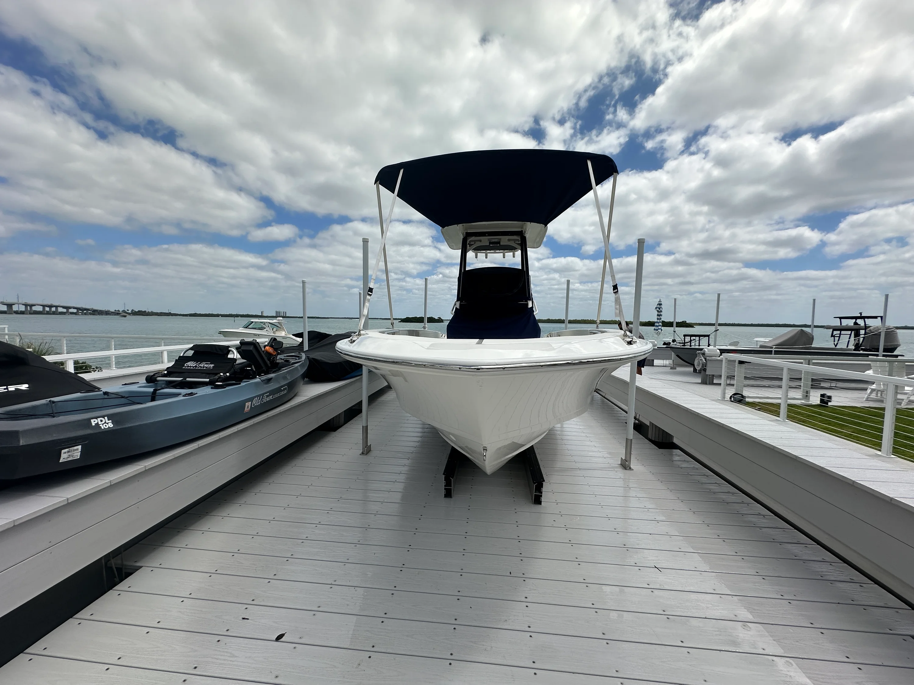 2024 Boston Whaler 250 DAUNTLESS Image Thumbnail #33
