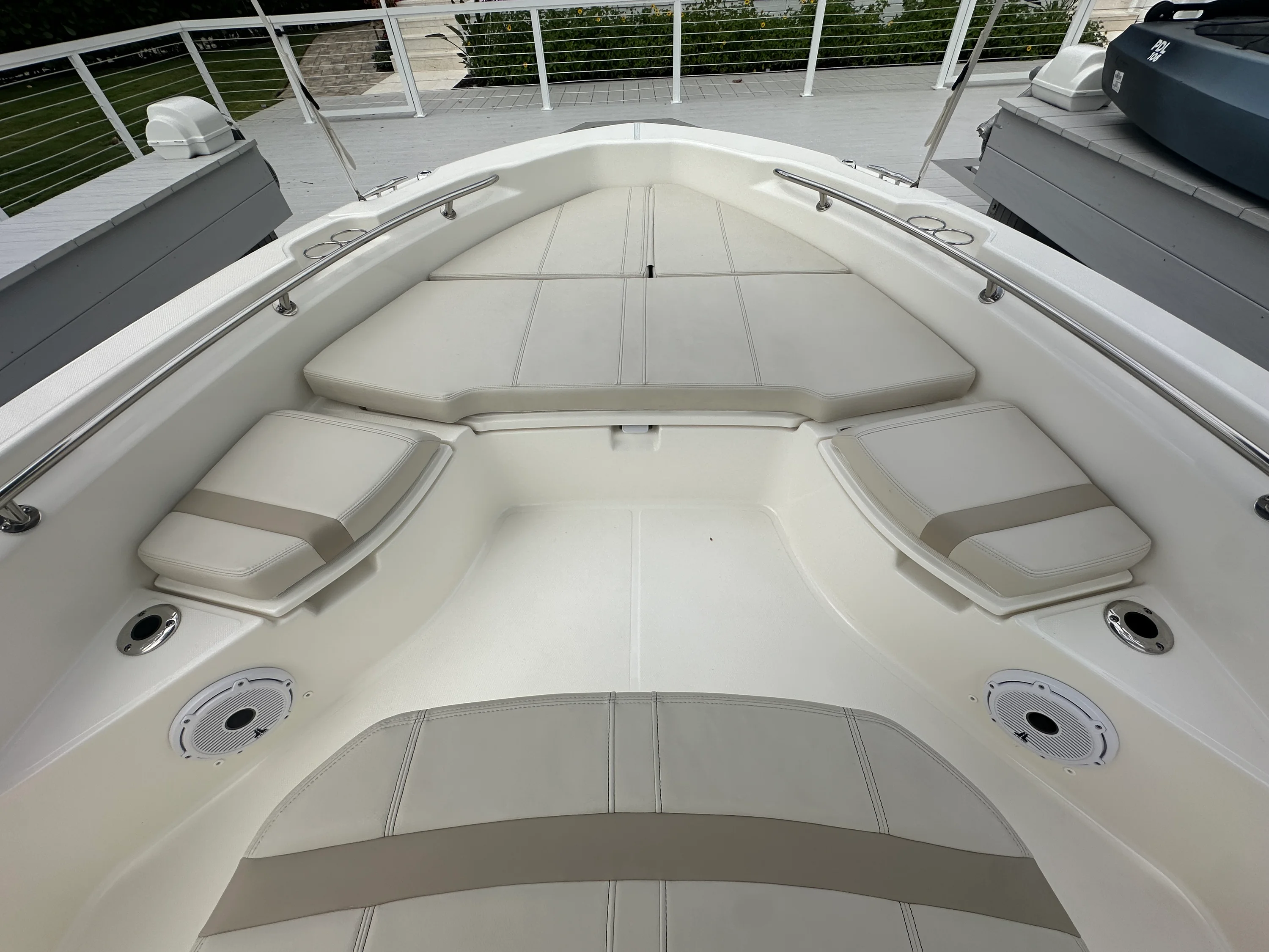 2024 Boston Whaler 250 DAUNTLESS Image Thumbnail #17