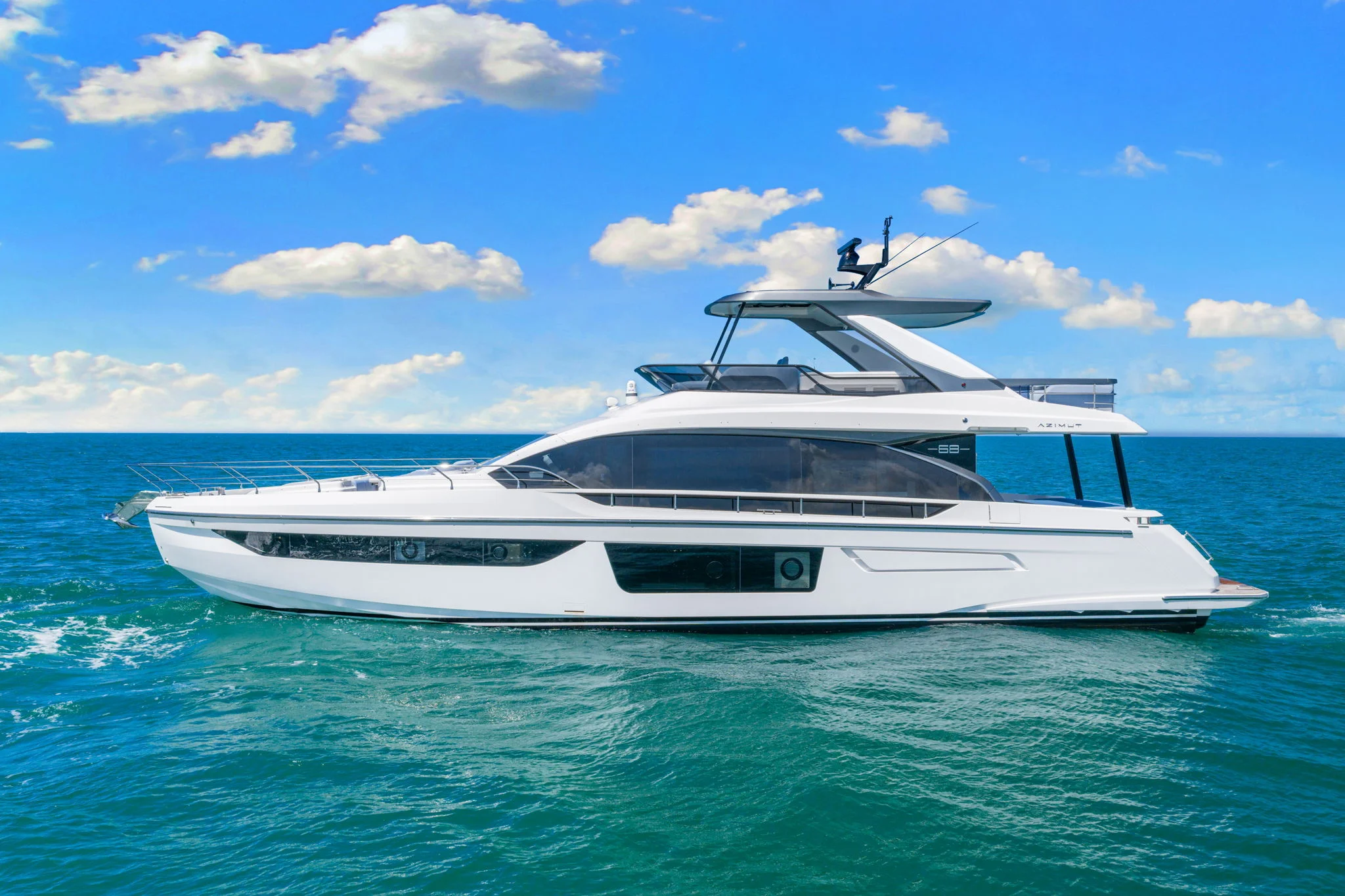 2025 Azimut 68 FLY Image Thumbnail #6