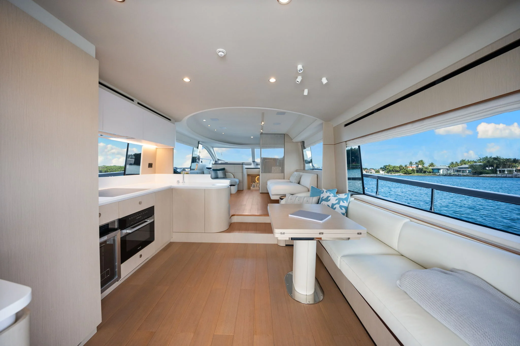 2025 Azimut 68 FLY Image Thumbnail #26