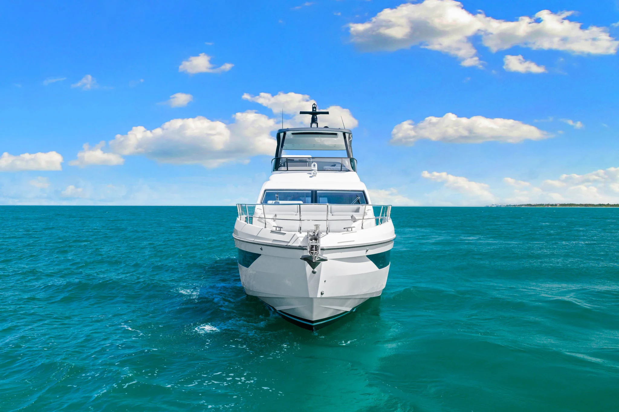 2025 Azimut 68 FLY Image Thumbnail #12