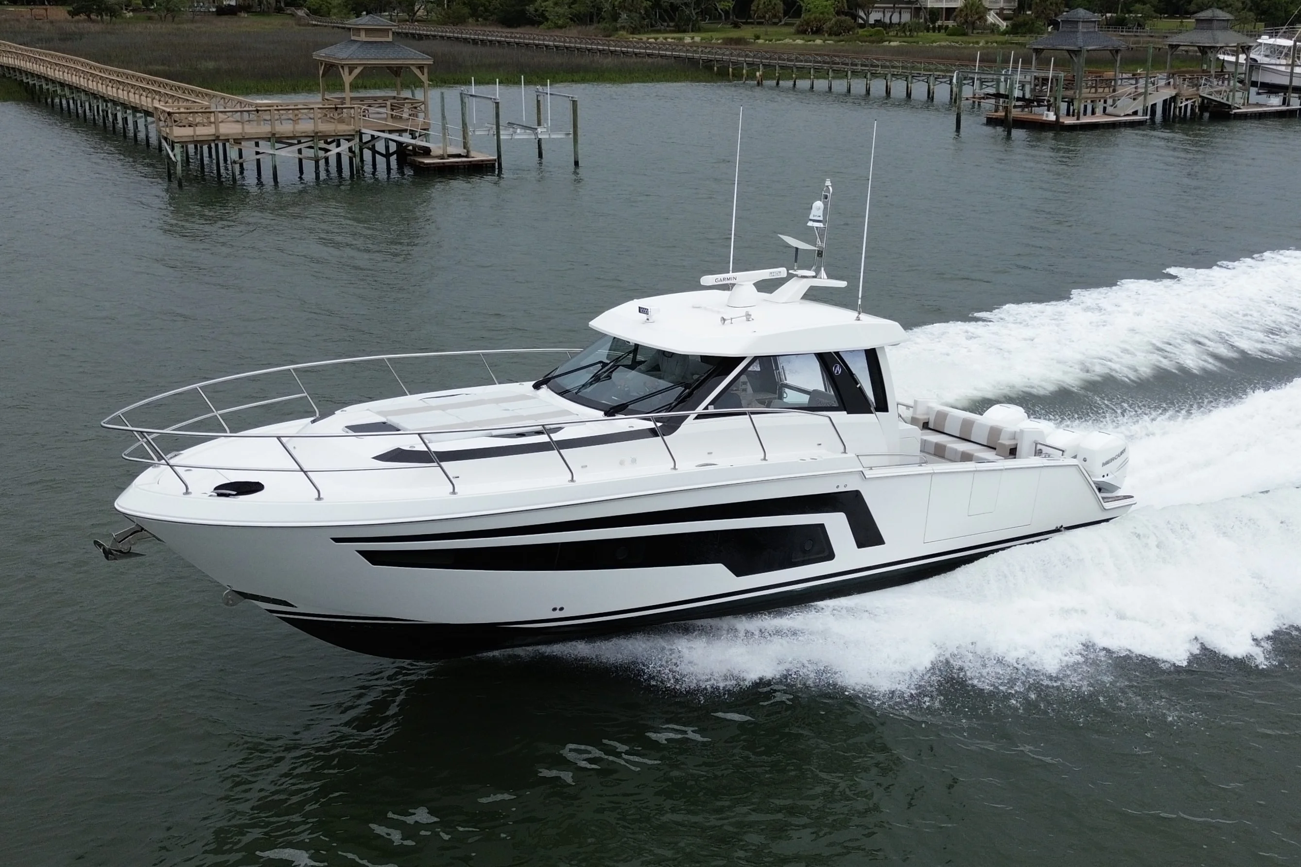 2021 Ocean Alexander 45 DIVERGENCE COUPE Image Thumbnail #2