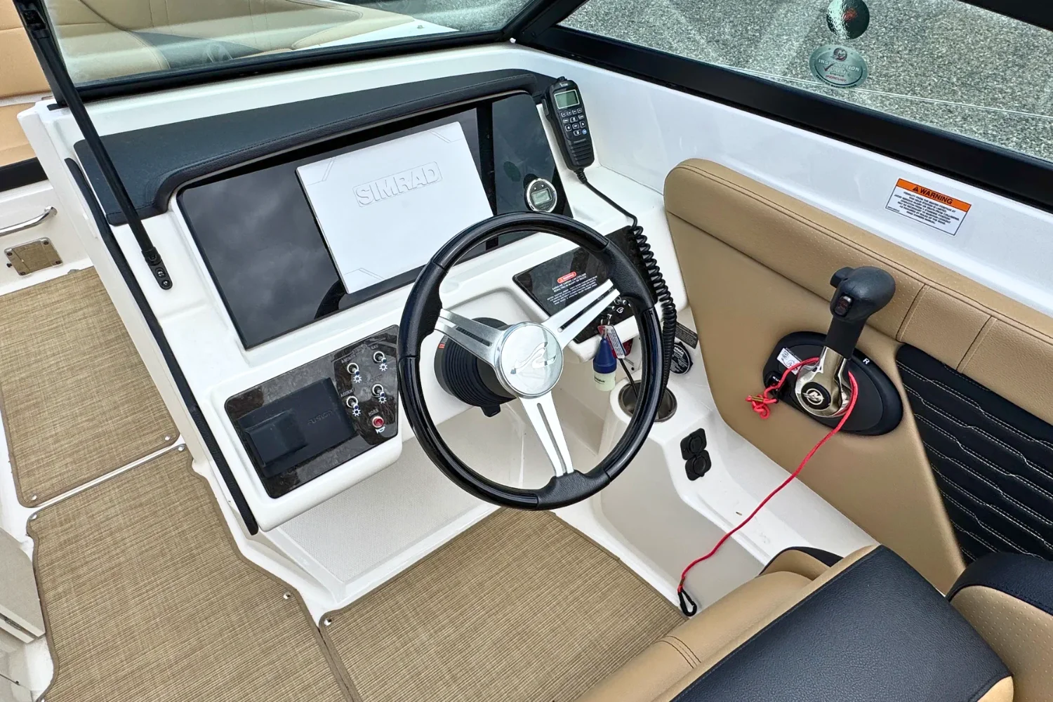 2021 Sea Ray 230SPX Image Thumbnail #18