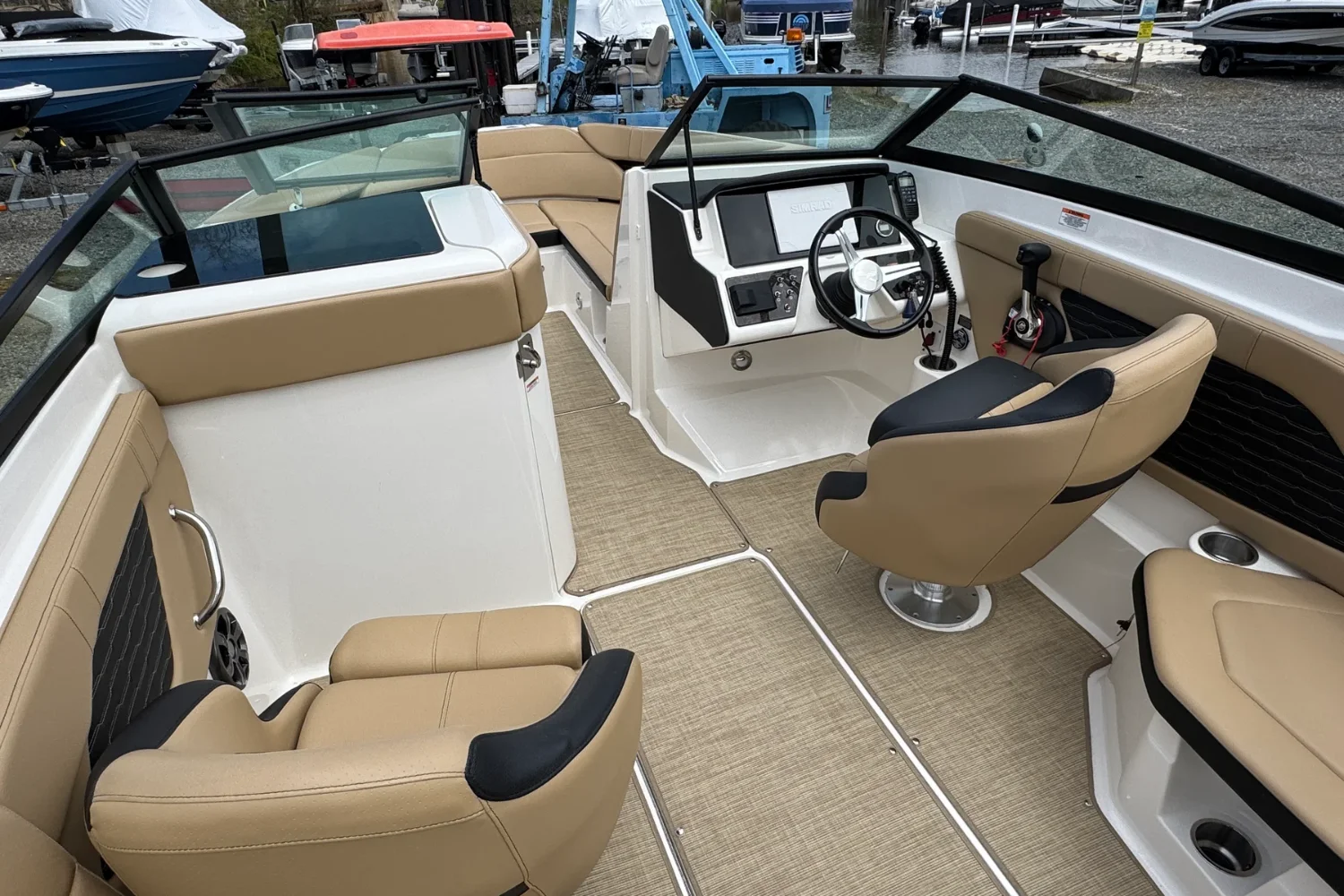 2021 Sea Ray 230SPX Image Thumbnail #10