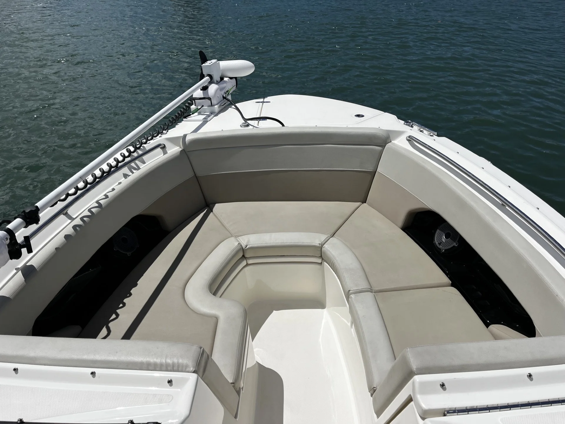 2022 Boston Whaler 240 VANTAGE MarineMax Venice