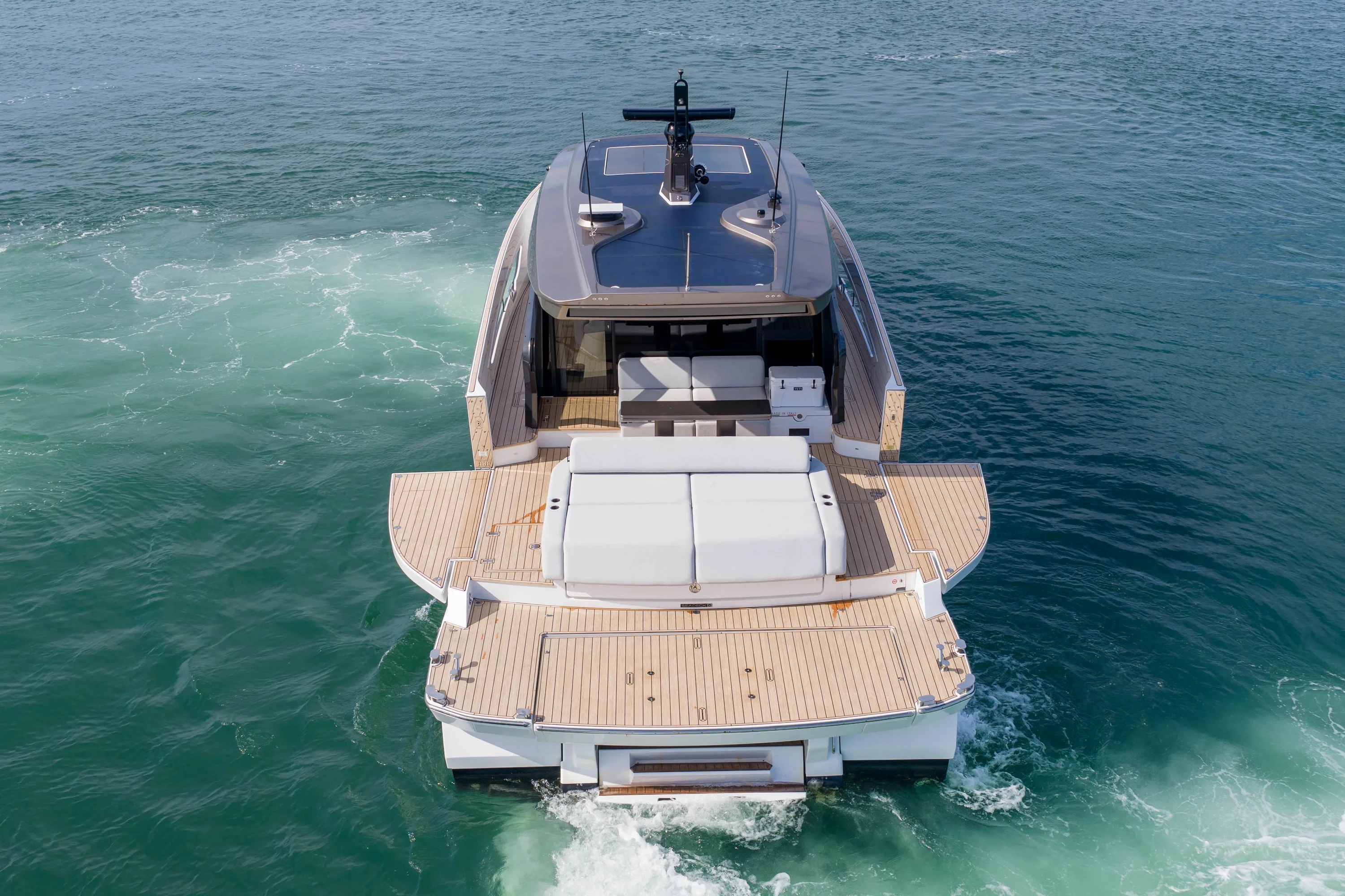 2025 Azimut Seadeck 6 Image Thumbnail #6