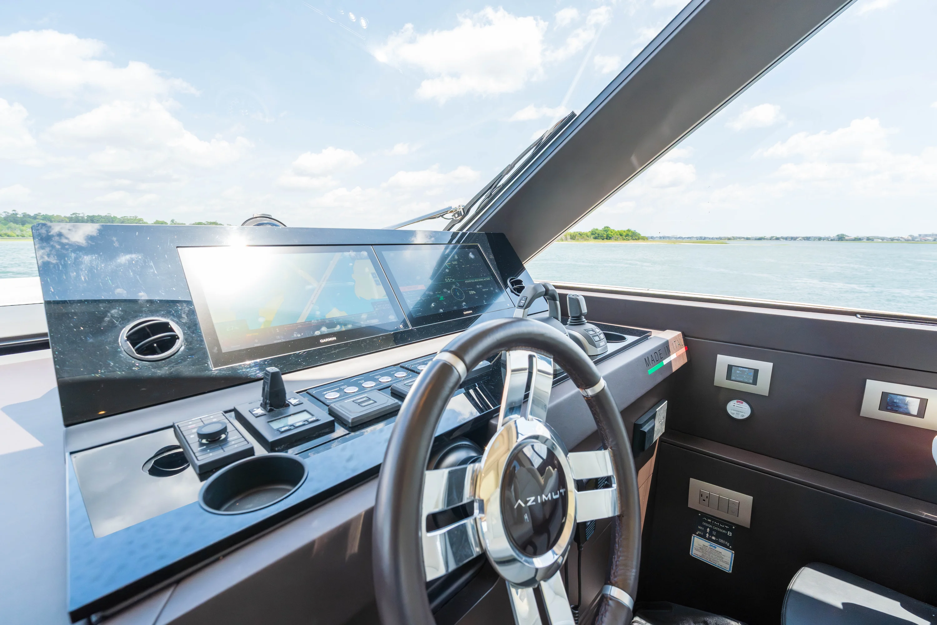 2025 Azimut Seadeck 6 Image Thumbnail #34