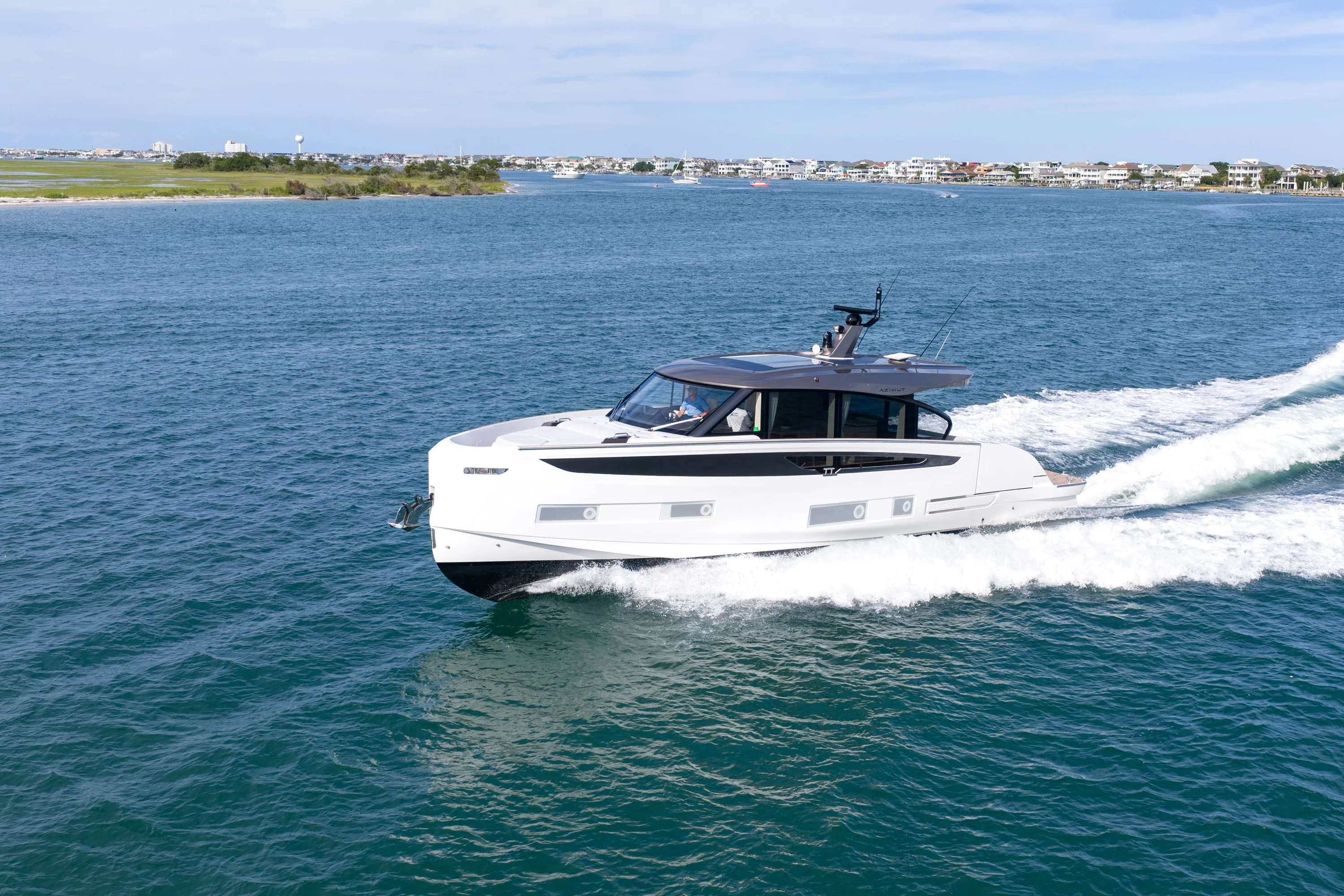 2025 Azimut Seadeck 6 Image Thumbnail #2