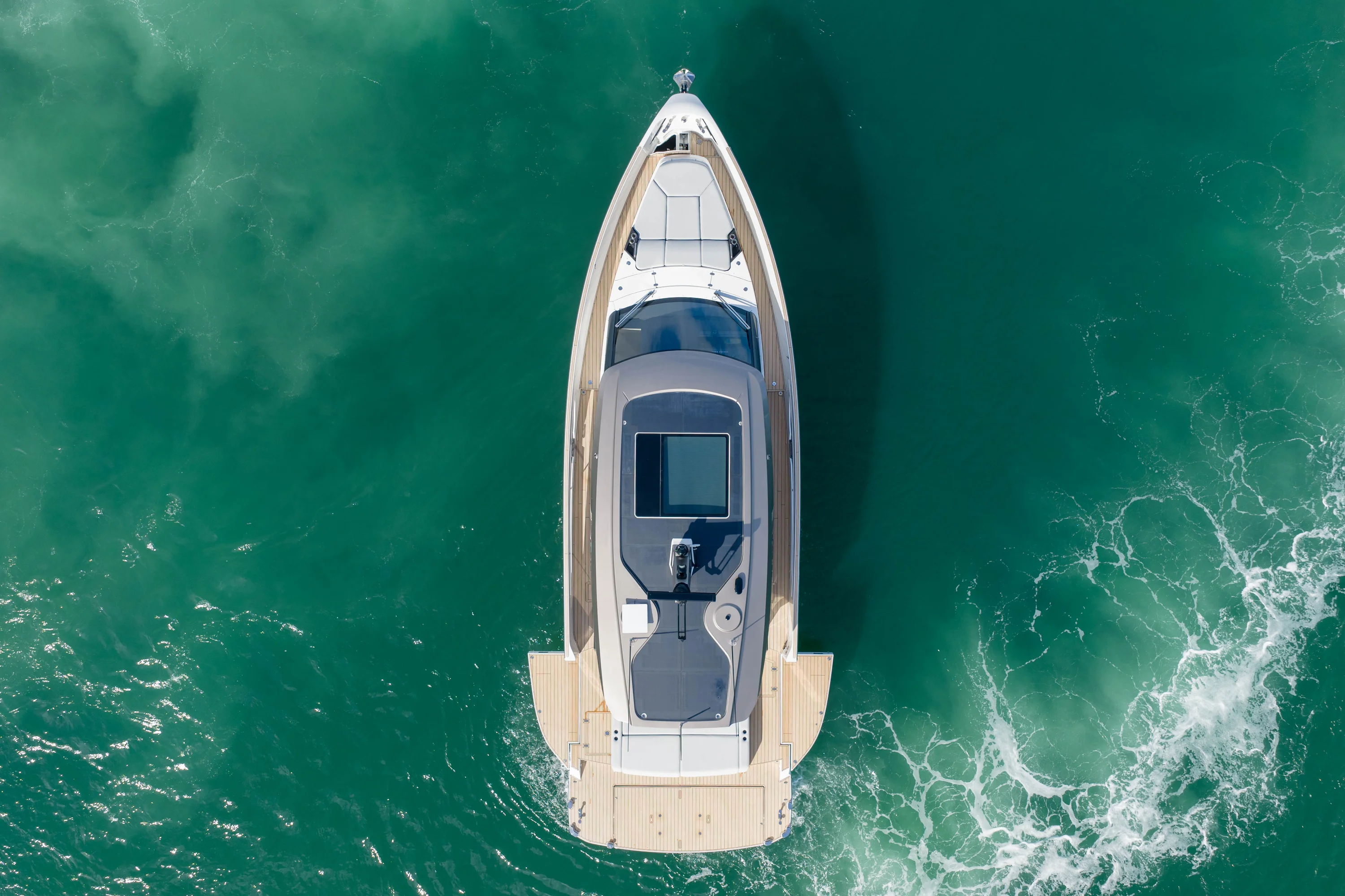 2025 Azimut Seadeck 6 Image Thumbnail #10