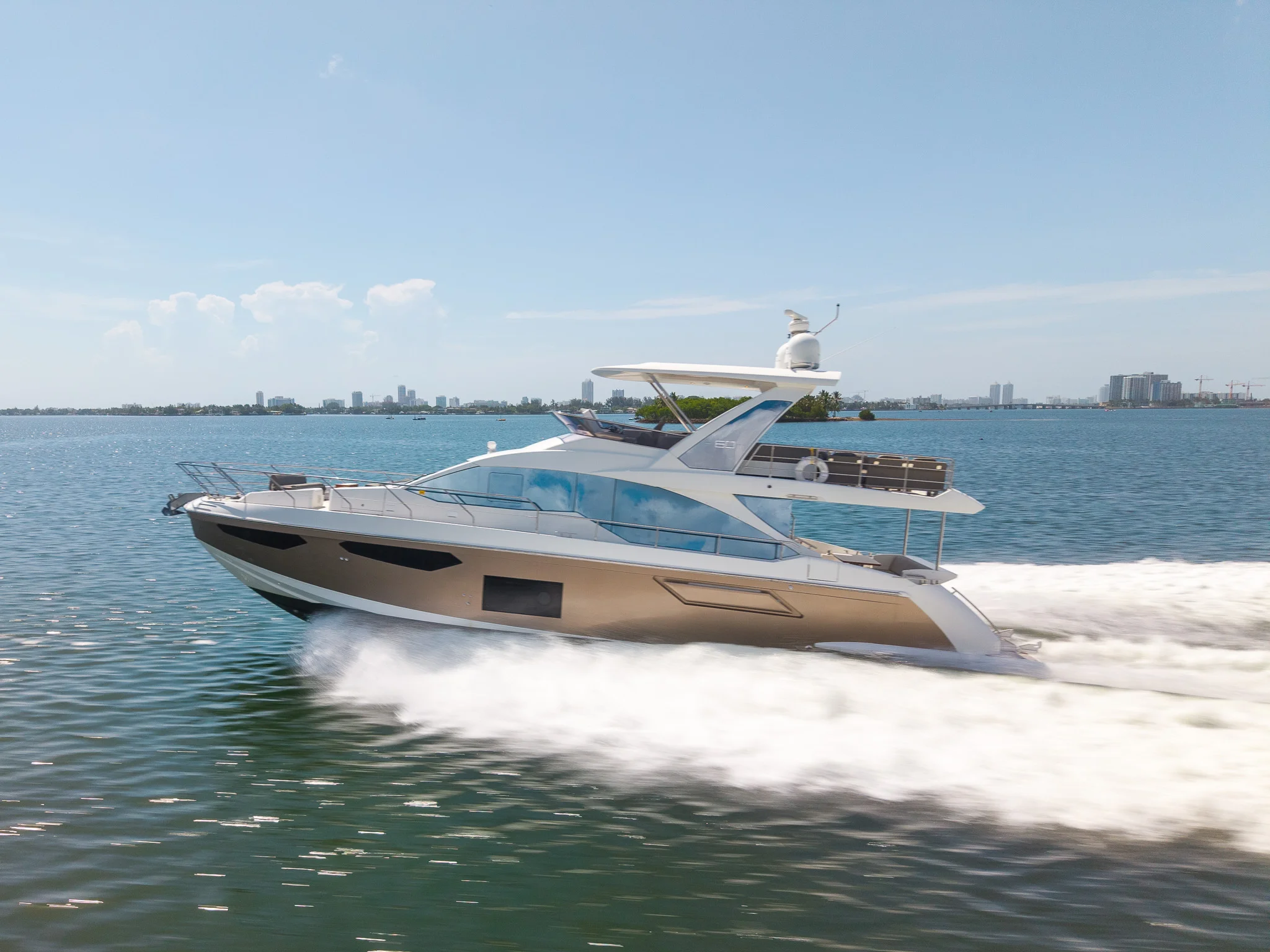 2018 Azimut 60 Flybridge Image Thumbnail #18