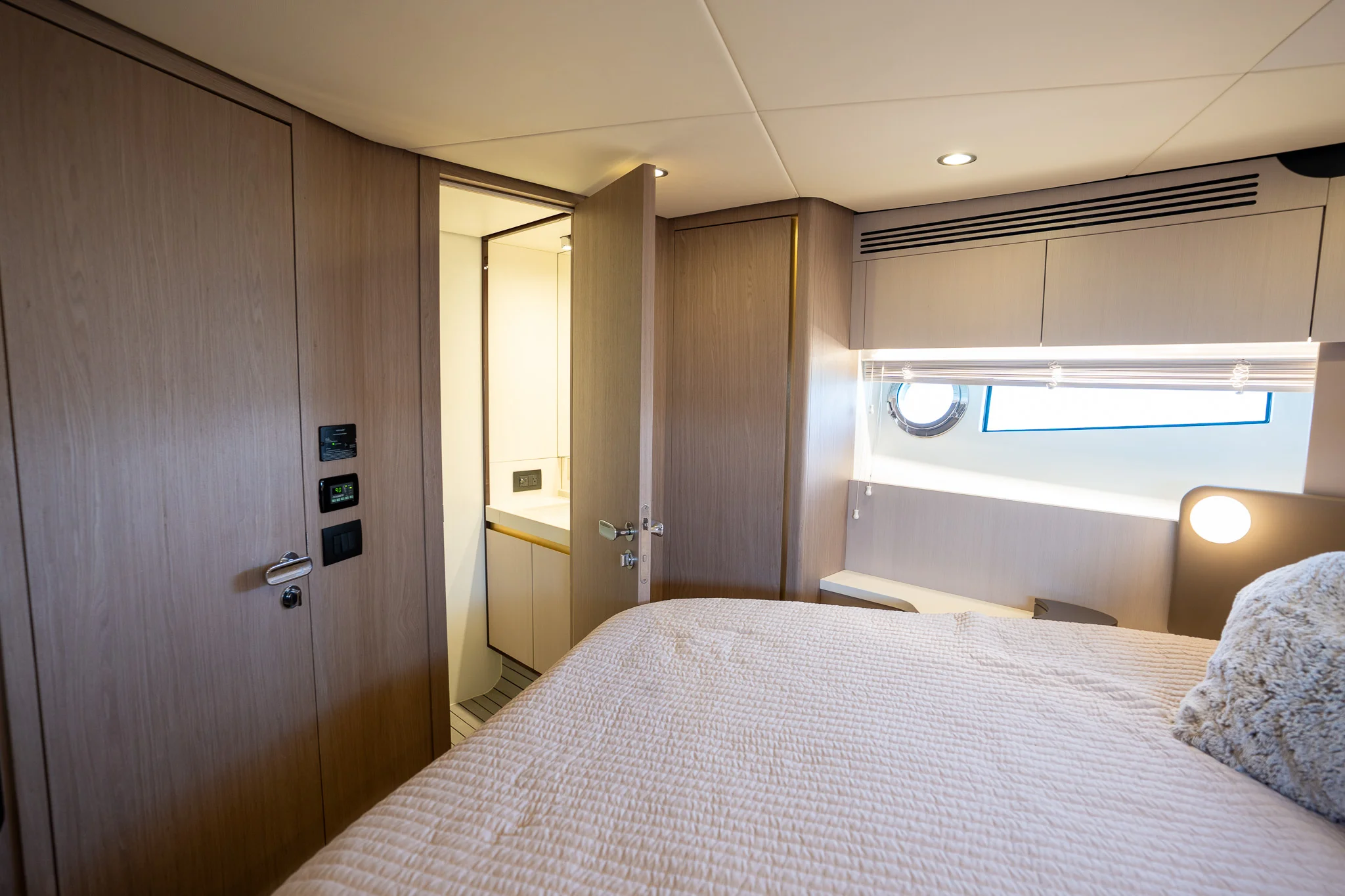 2018 Azimut 60 Flybridge Image Thumbnail #53