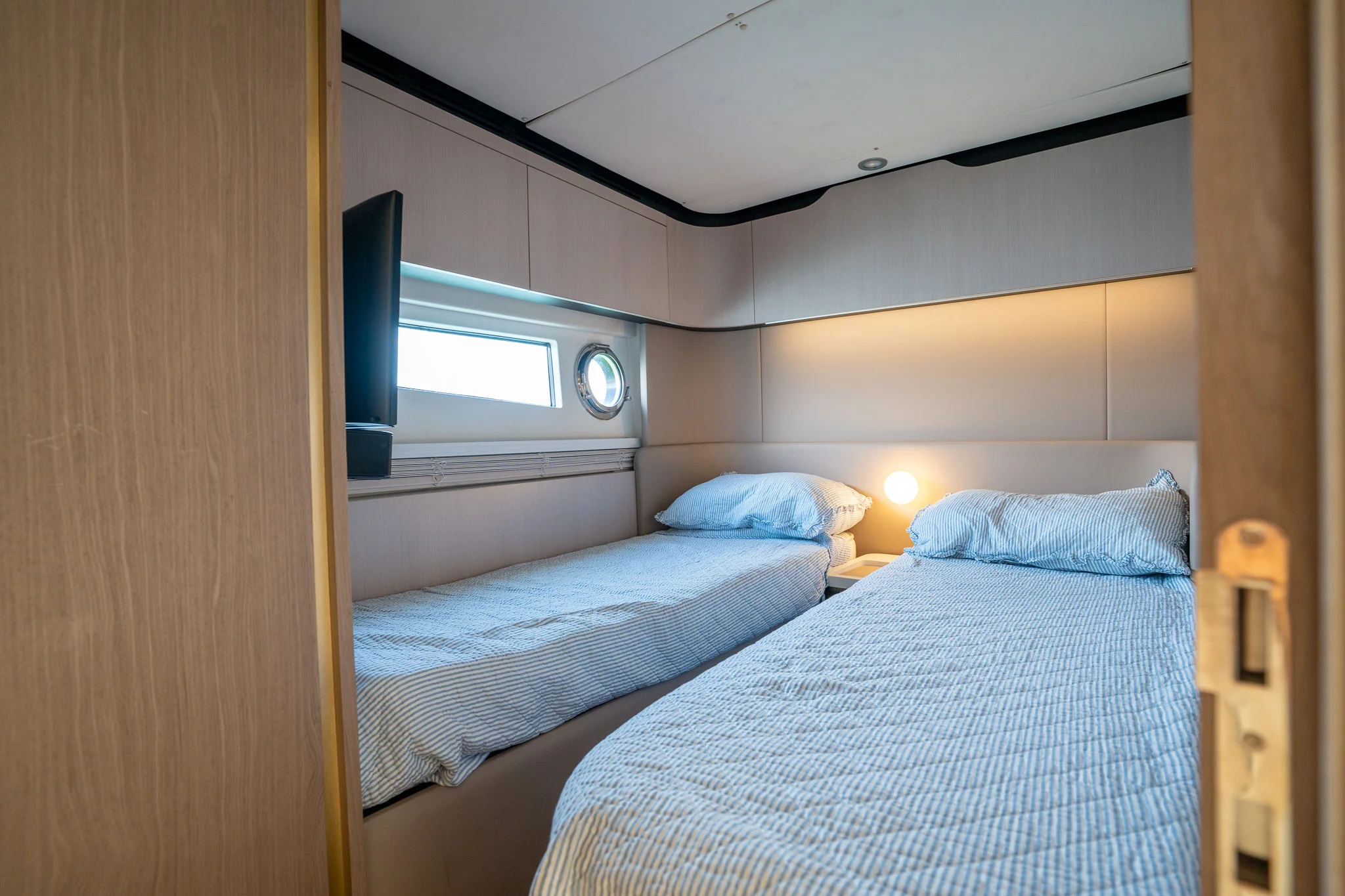 2018 Azimut 60 Flybridge Image Thumbnail #55