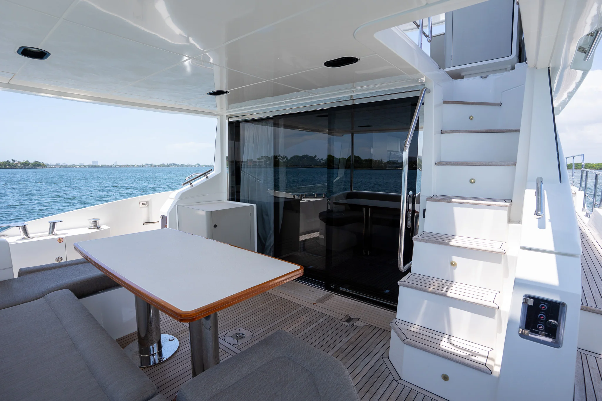 2018 Azimut 60 Flybridge Image Thumbnail #33