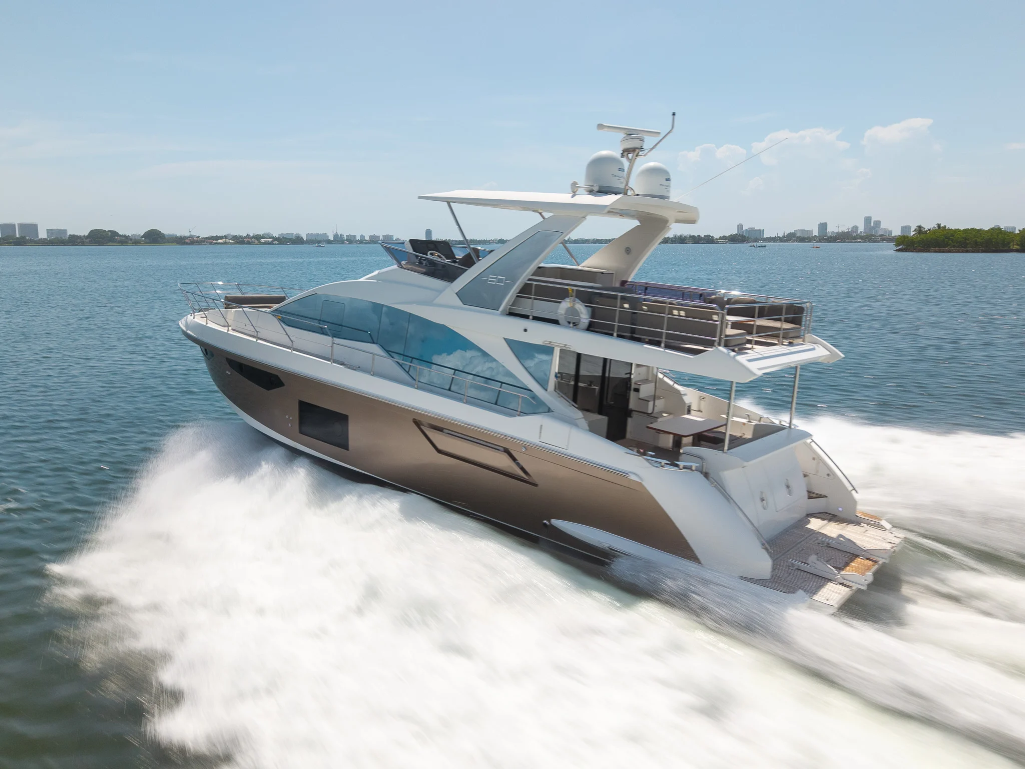 2018 Azimut 60 Flybridge Image Thumbnail #4