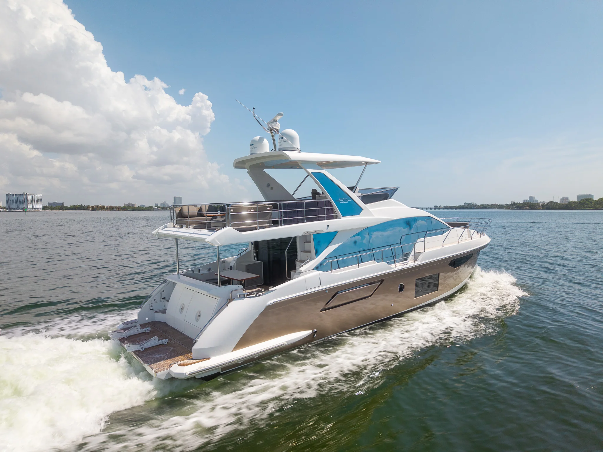 2018 Azimut 60 Flybridge Image Thumbnail #14