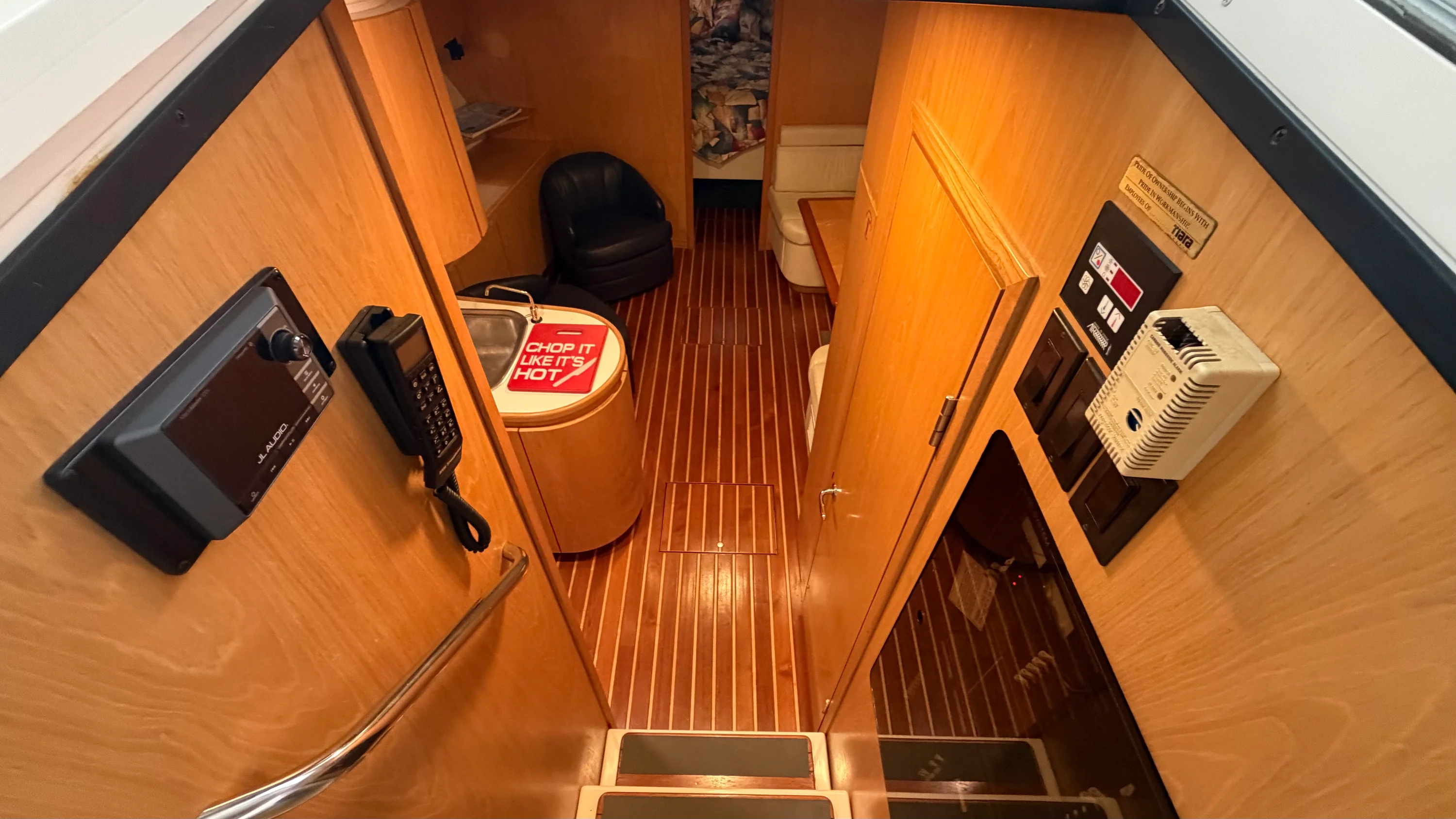 1999 Tiara Yachts 4300 OPEN Image Thumbnail #22