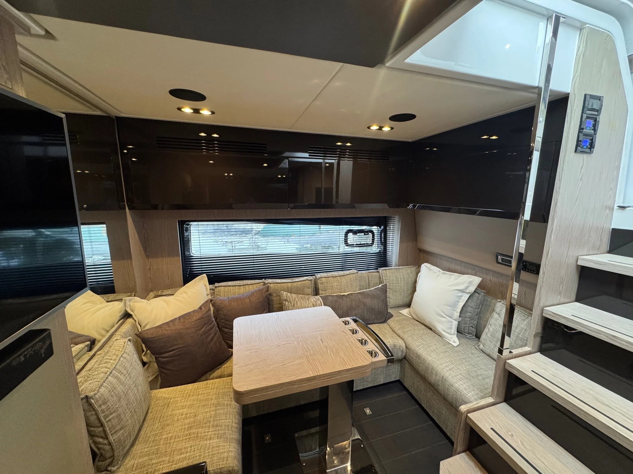 2019 Azimut 51 ATLANTIS Image Thumbnail #9