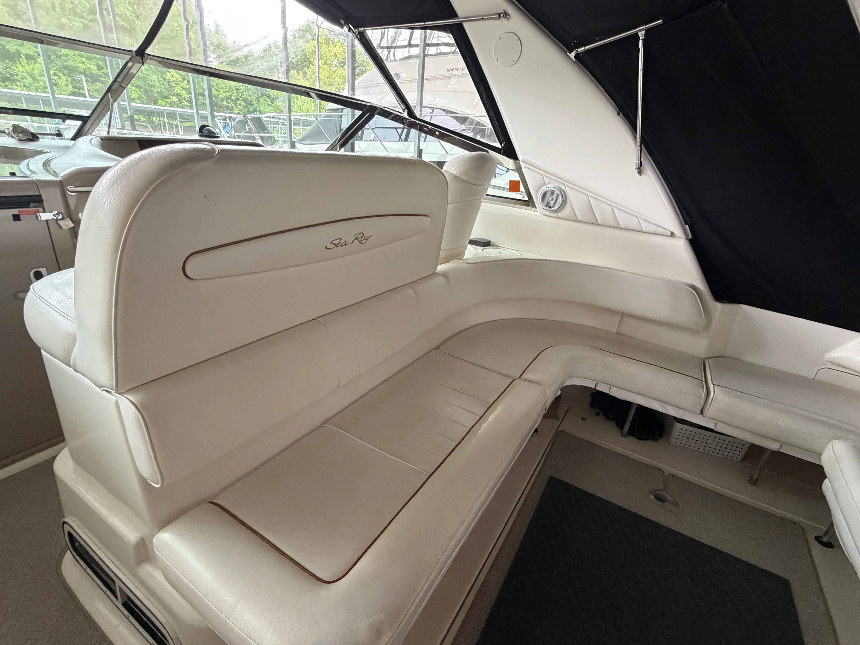 1999 Sea Ray 40 SUNDANCER Image Thumbnail #14