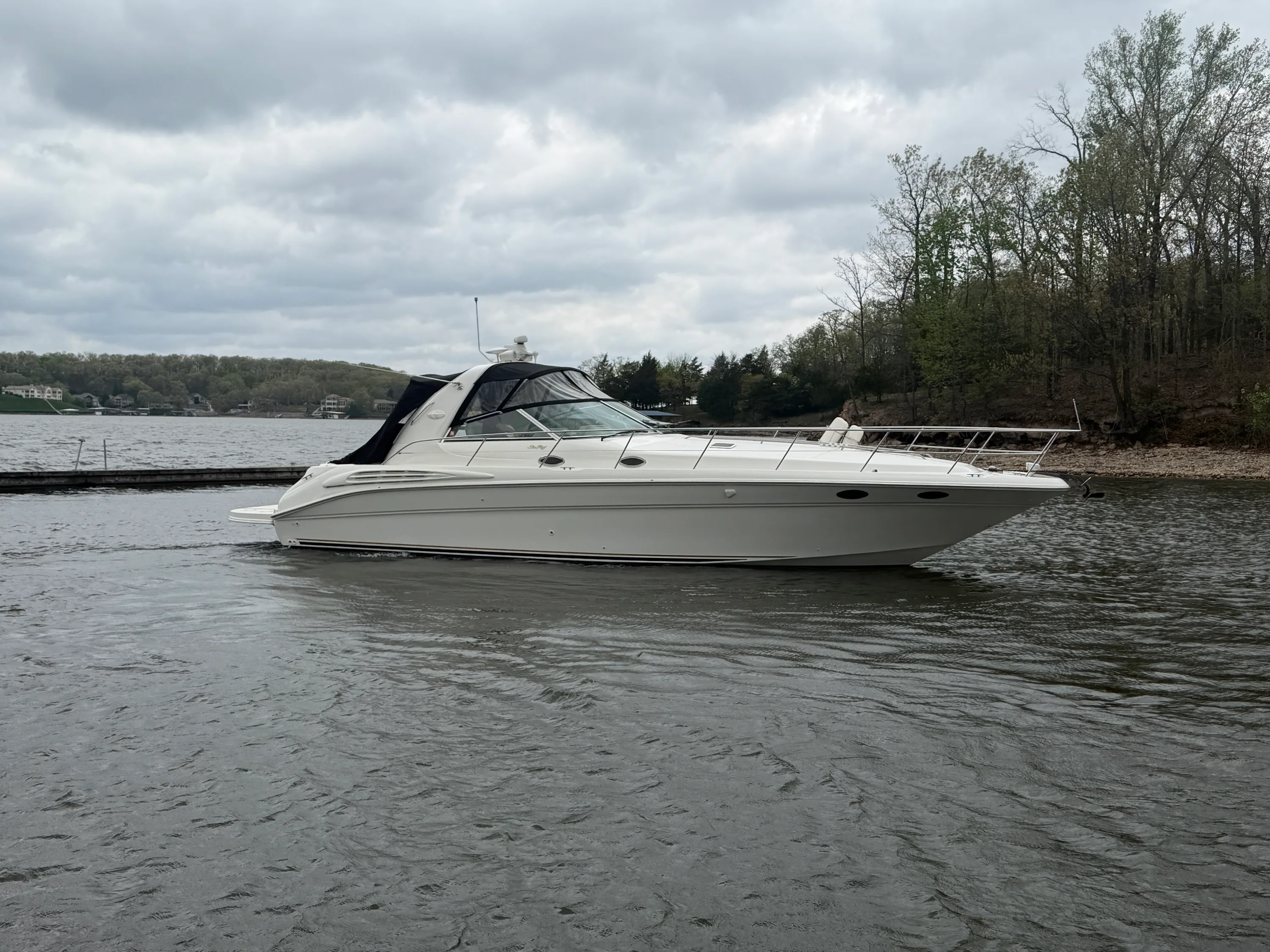 1999 Sea Ray 40 SUNDANCER Image Thumbnail #2