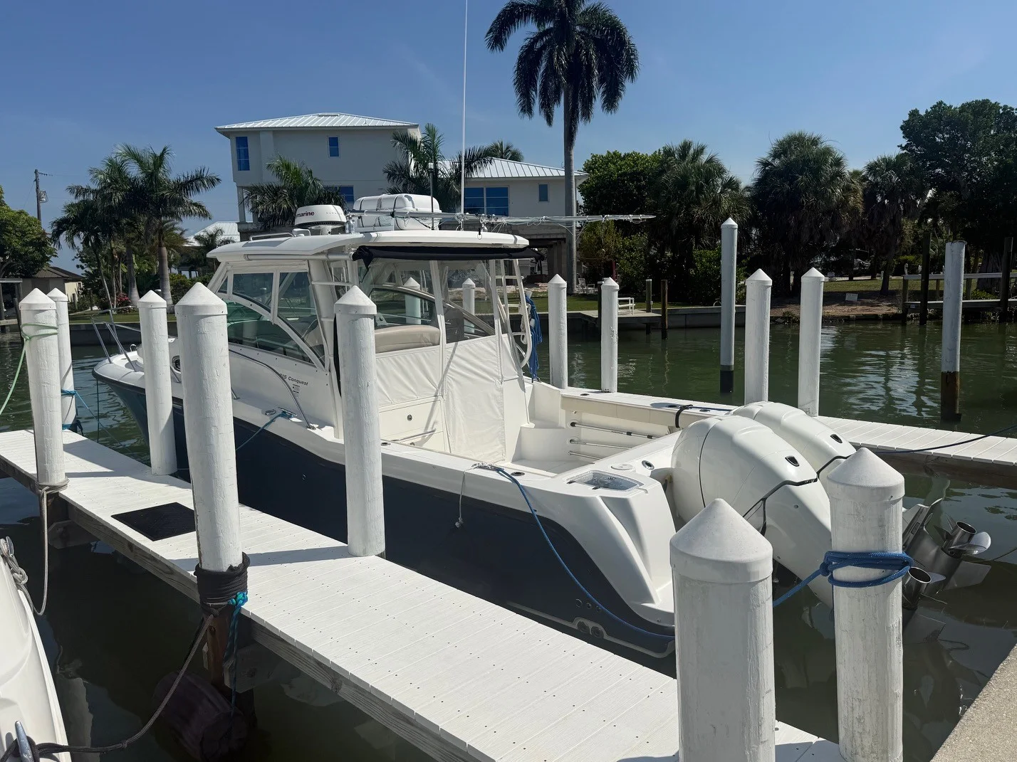 2016 Boston Whaler 315 CONQUEST Image Thumbnail #3