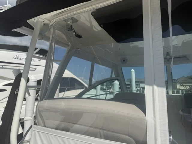 2016 Boston Whaler 315 CONQUEST Image Thumbnail #18