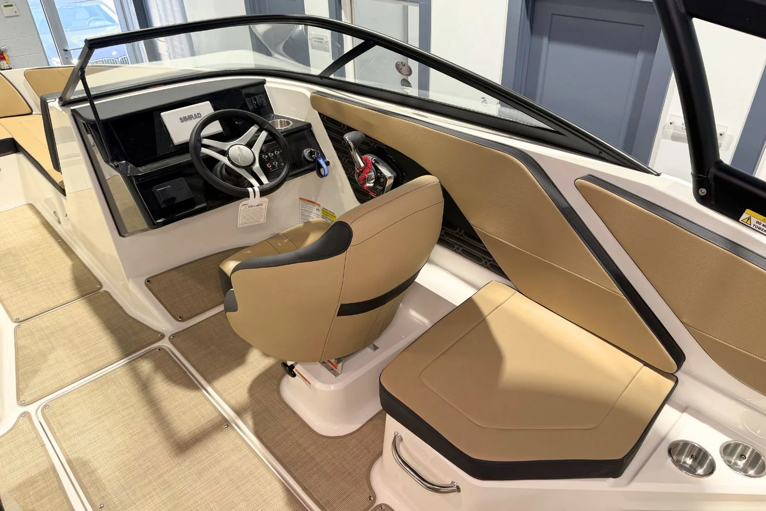 2026 Sea Ray SPX 210 Outboard Image Thumbnail #13