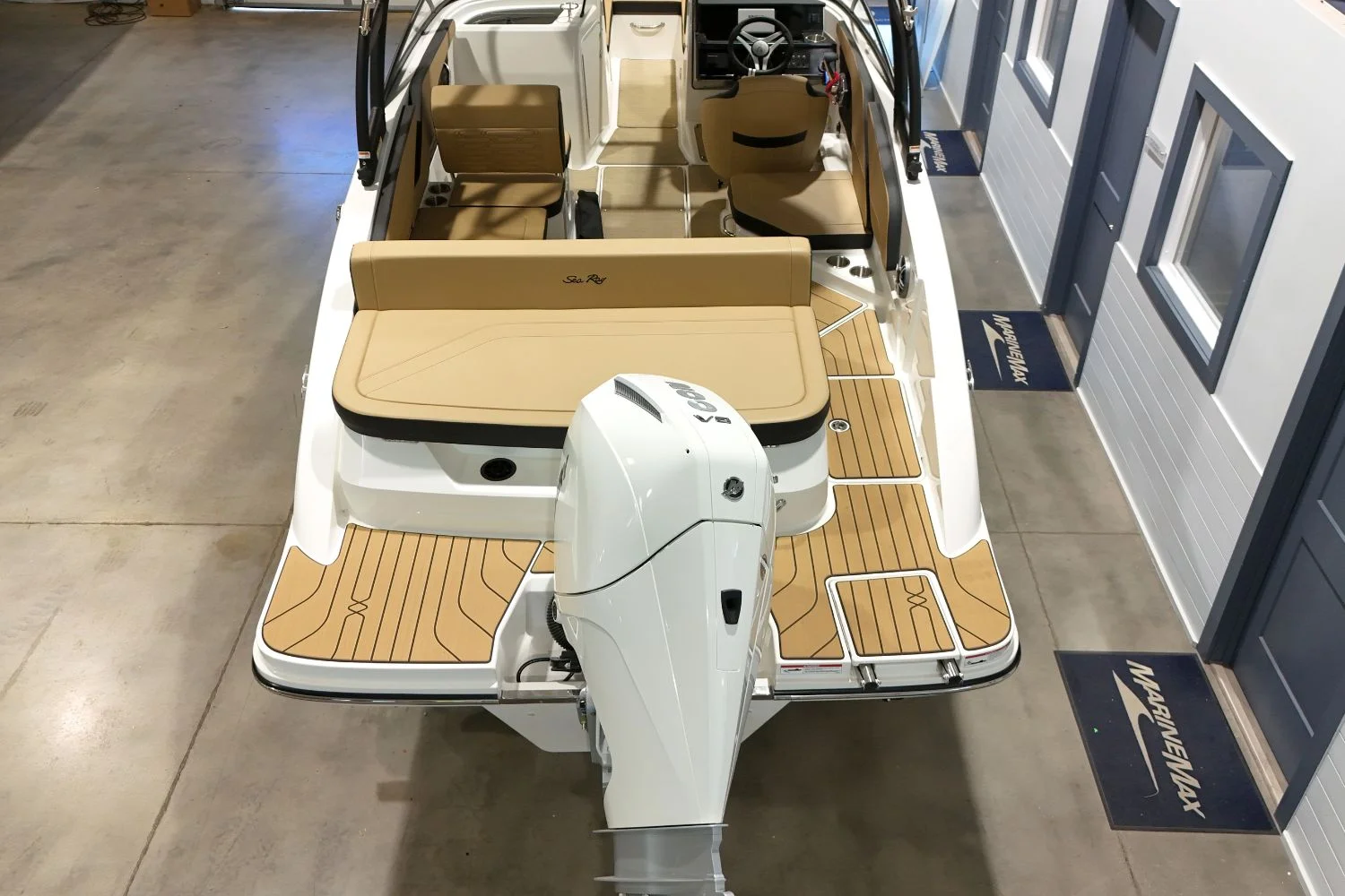 2026 Sea Ray SPX 210 Outboard Image Thumbnail #4