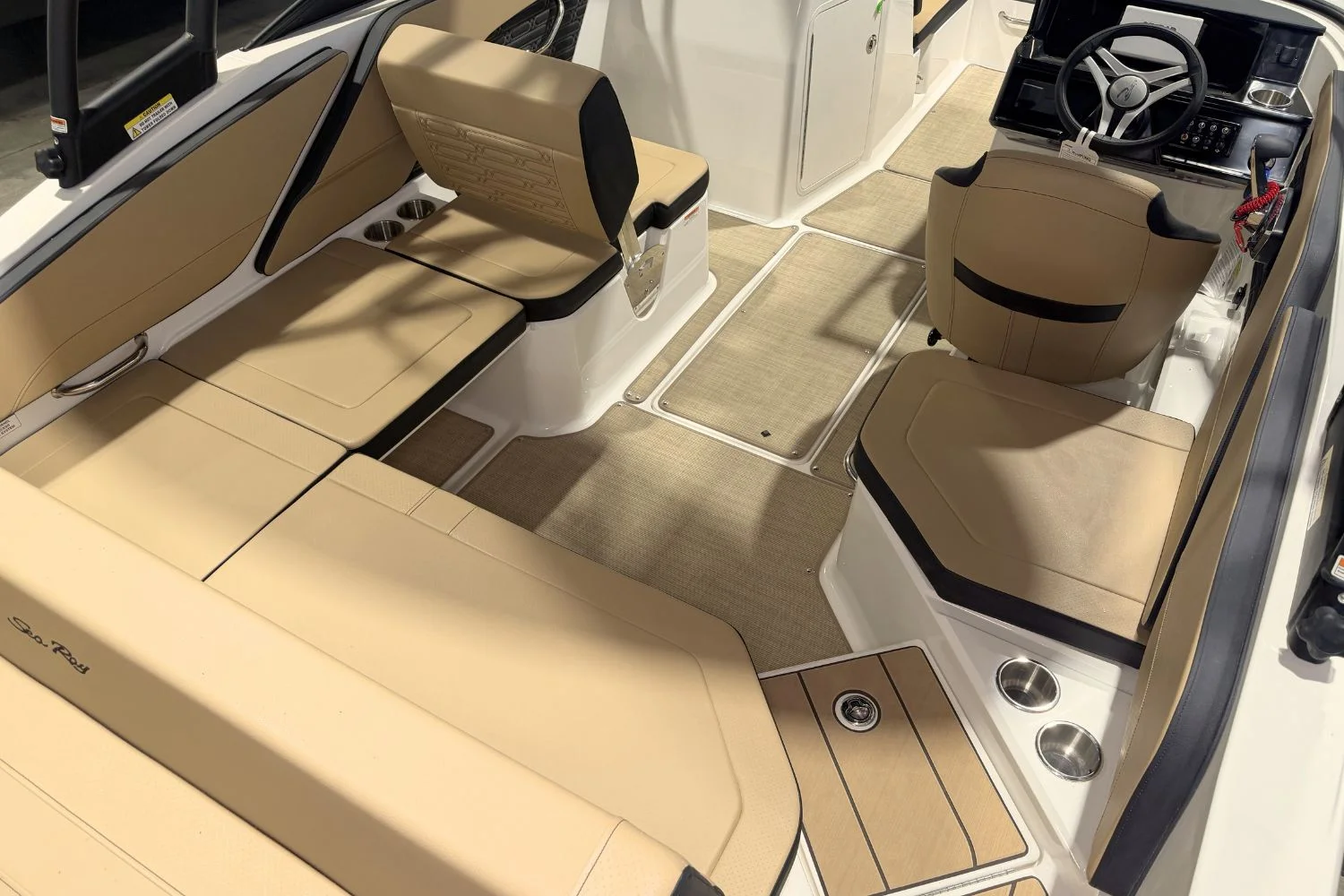 2026 Sea Ray SPX 210 Outboard Image Thumbnail #12