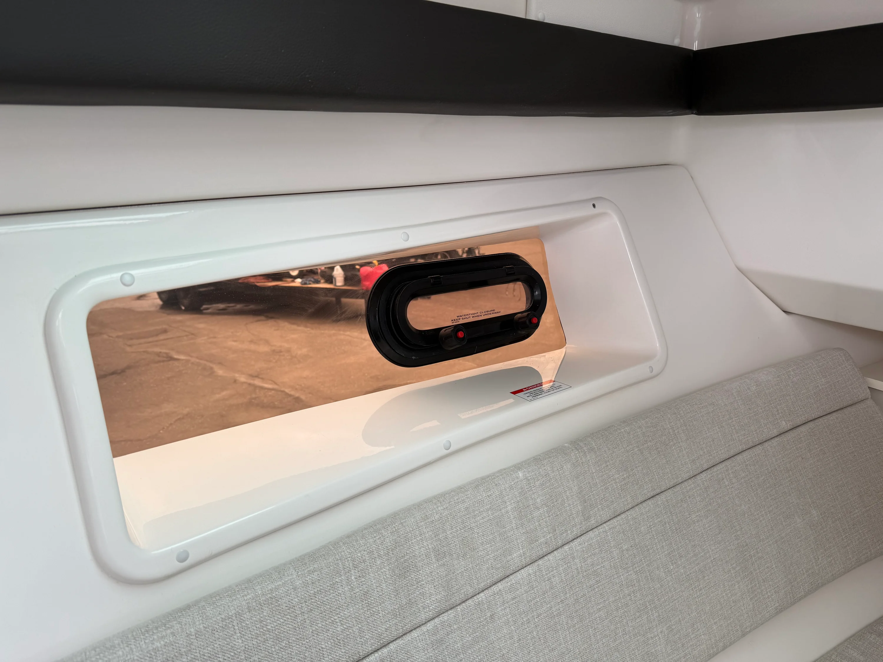 2026 Sea Ray 350 SLX Image Thumbnail #45