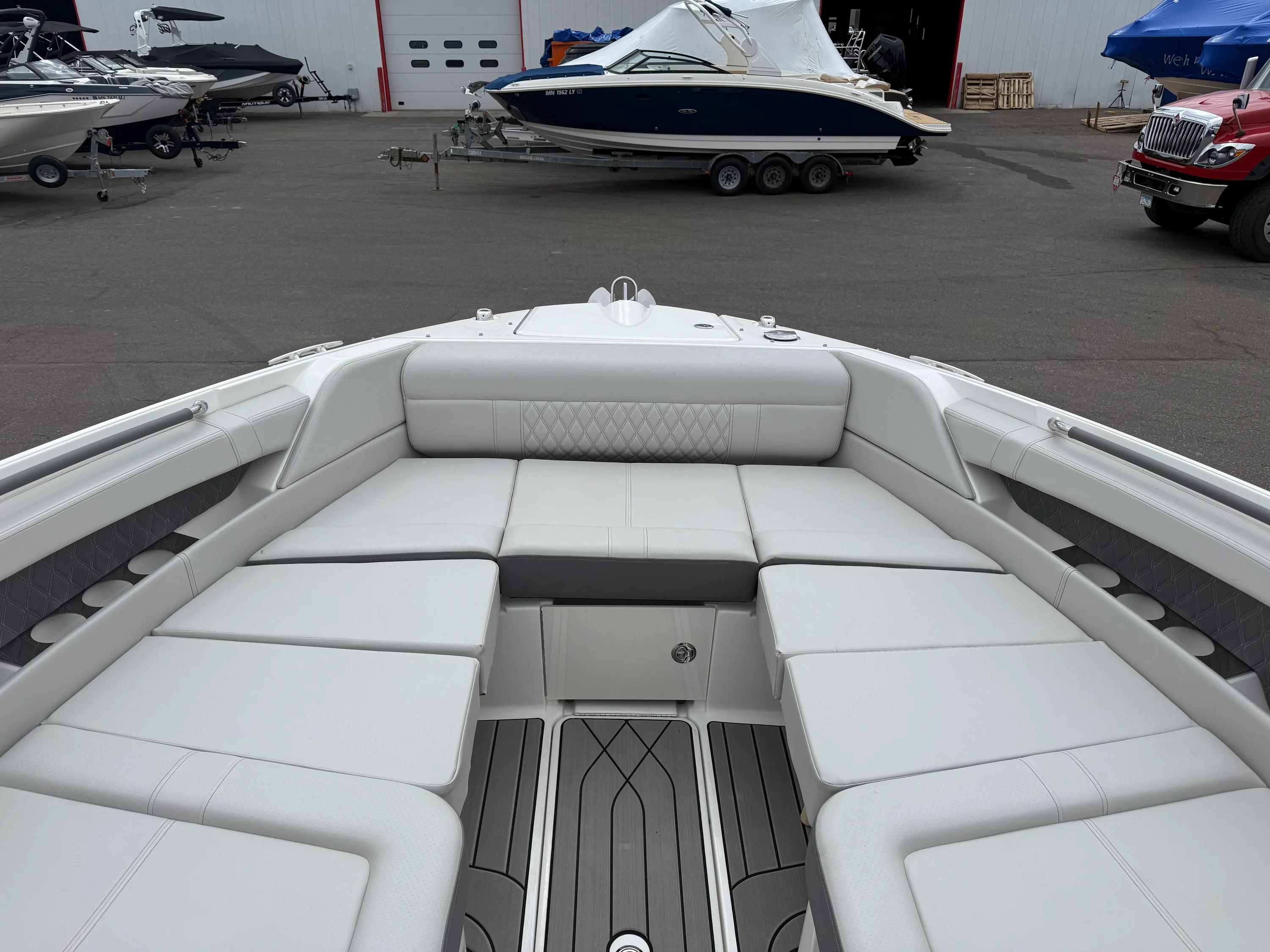 2026 Sea Ray 350 SLX Image Thumbnail #34
