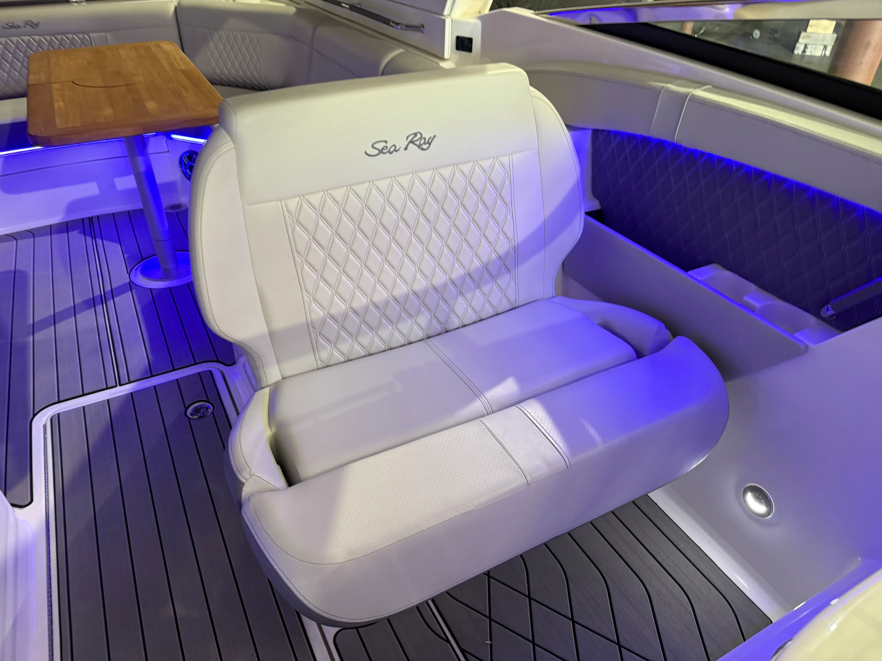 2026 Sea Ray 350 SLX Image Thumbnail #30