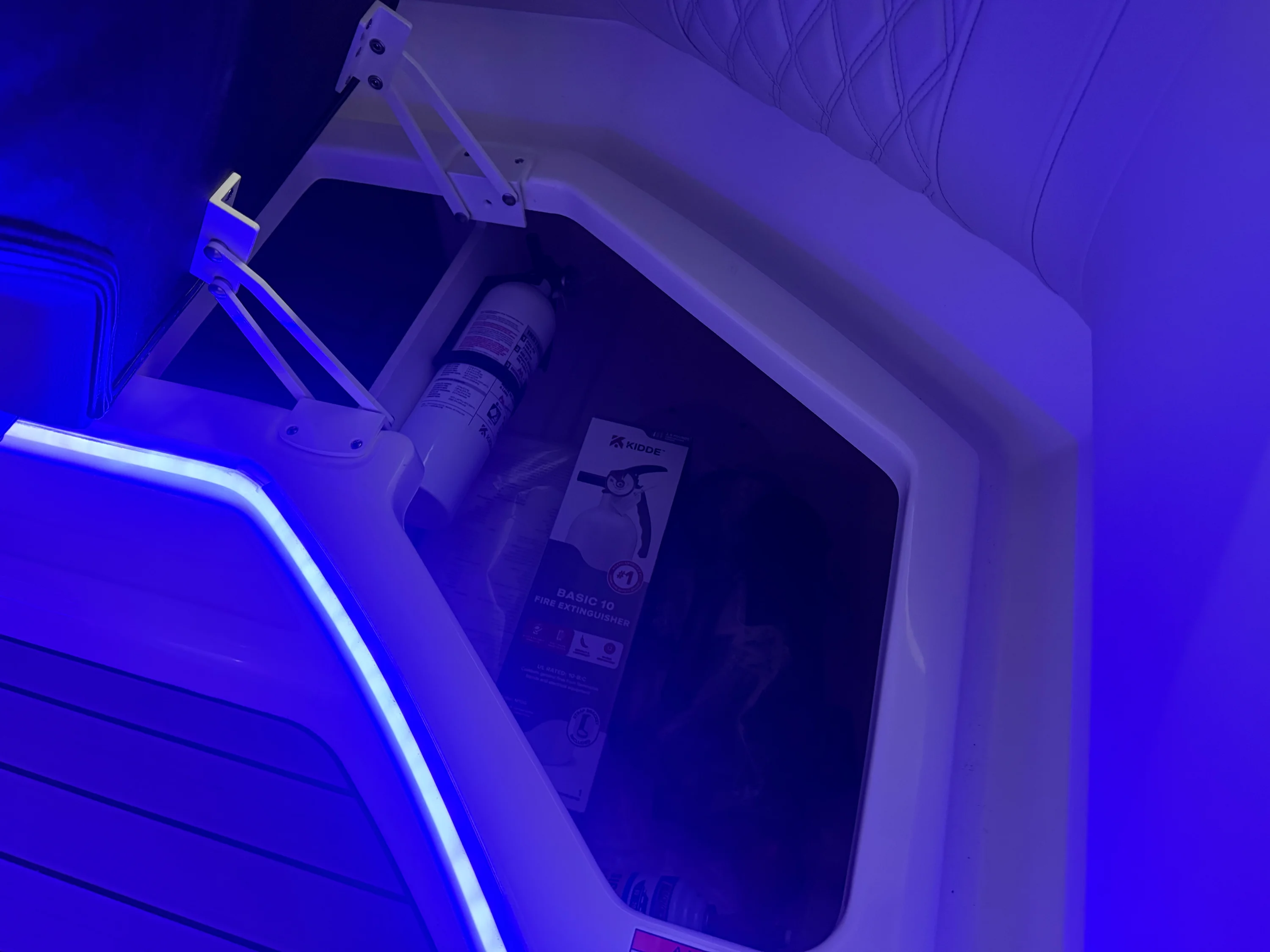 2026 Sea Ray 350 SLX Image Thumbnail #28