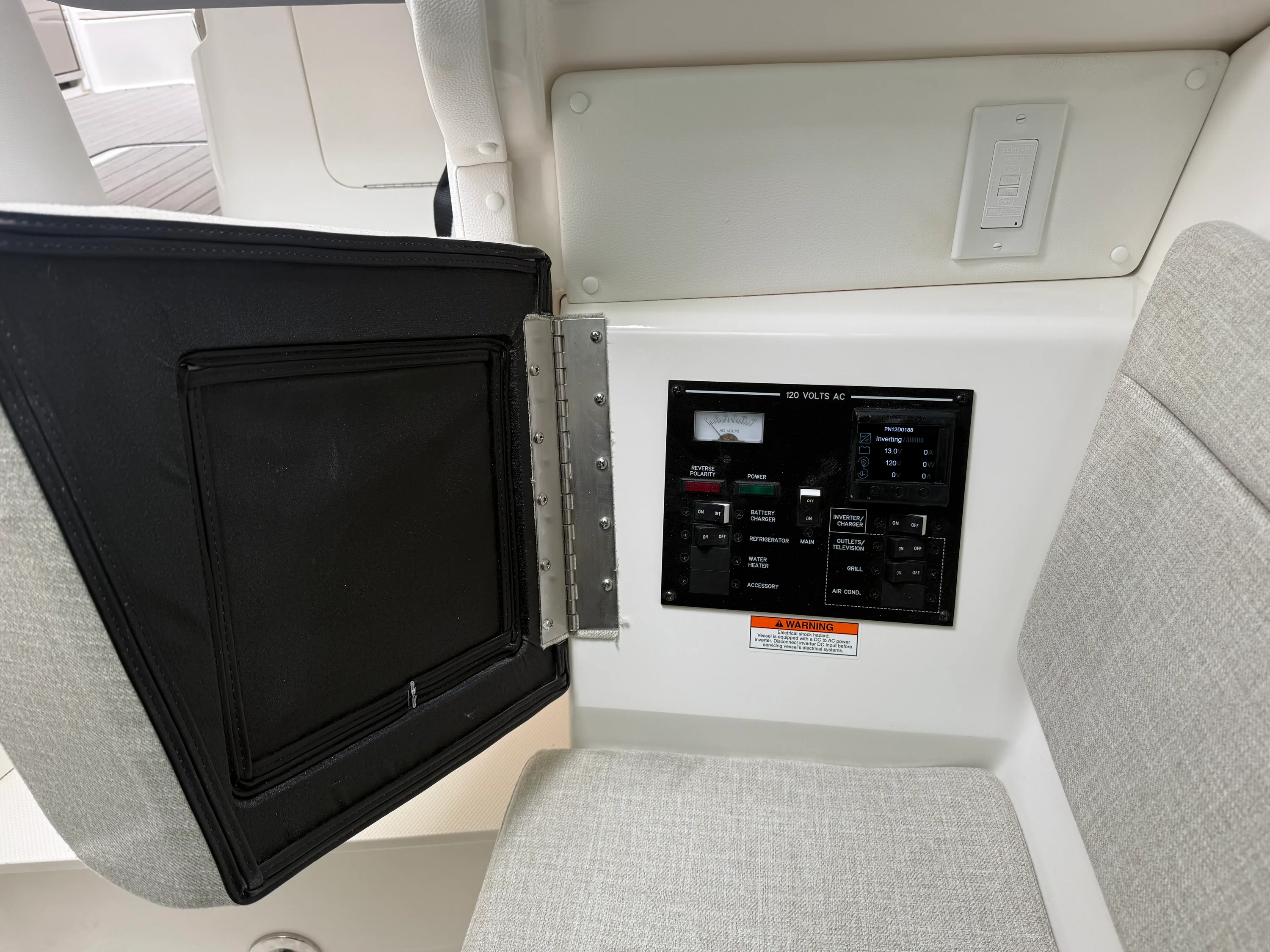 2026 Sea Ray 350 SLX Image Thumbnail #43