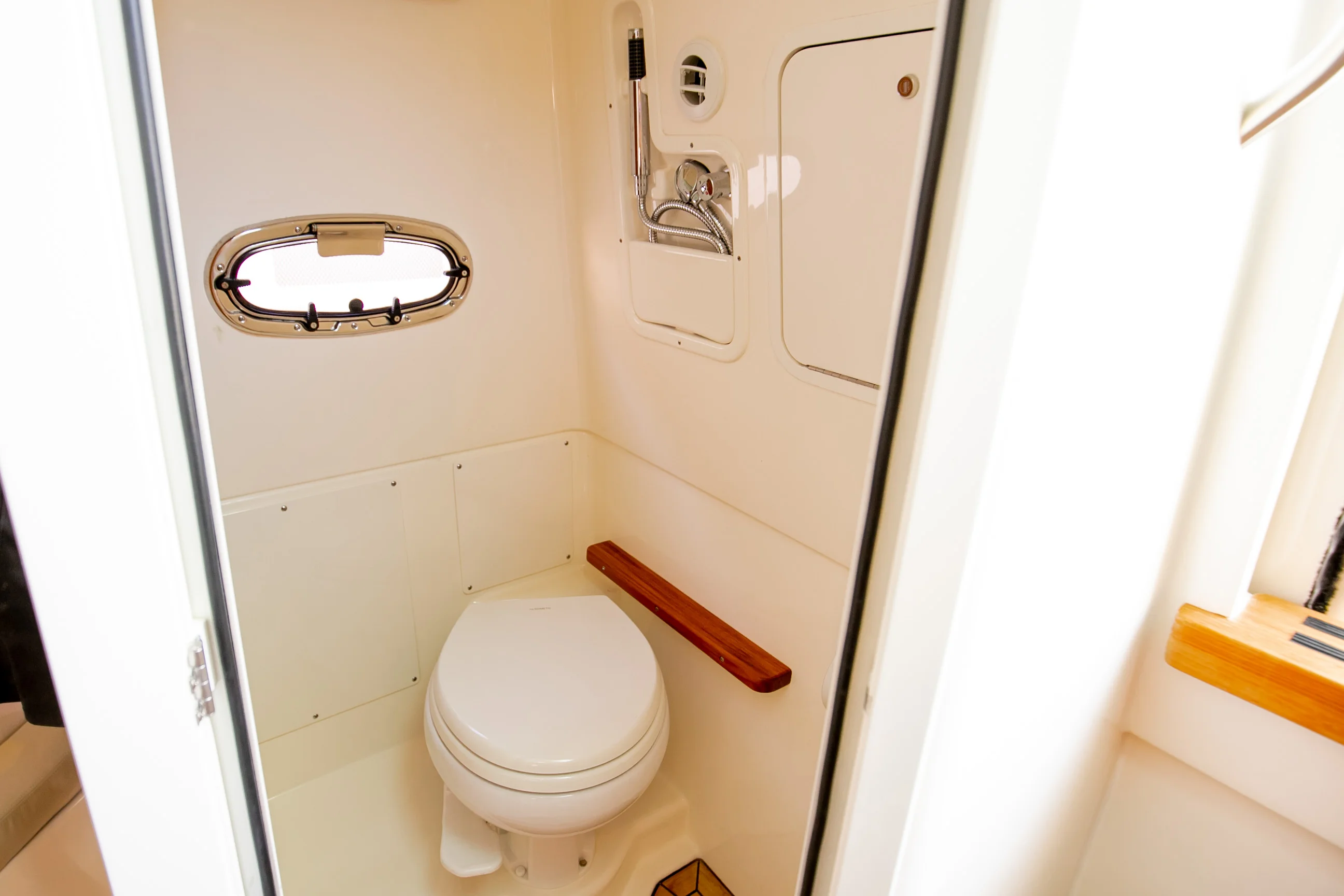 2024 Boston Whaler 380 OUTRAGE Image Thumbnail #84