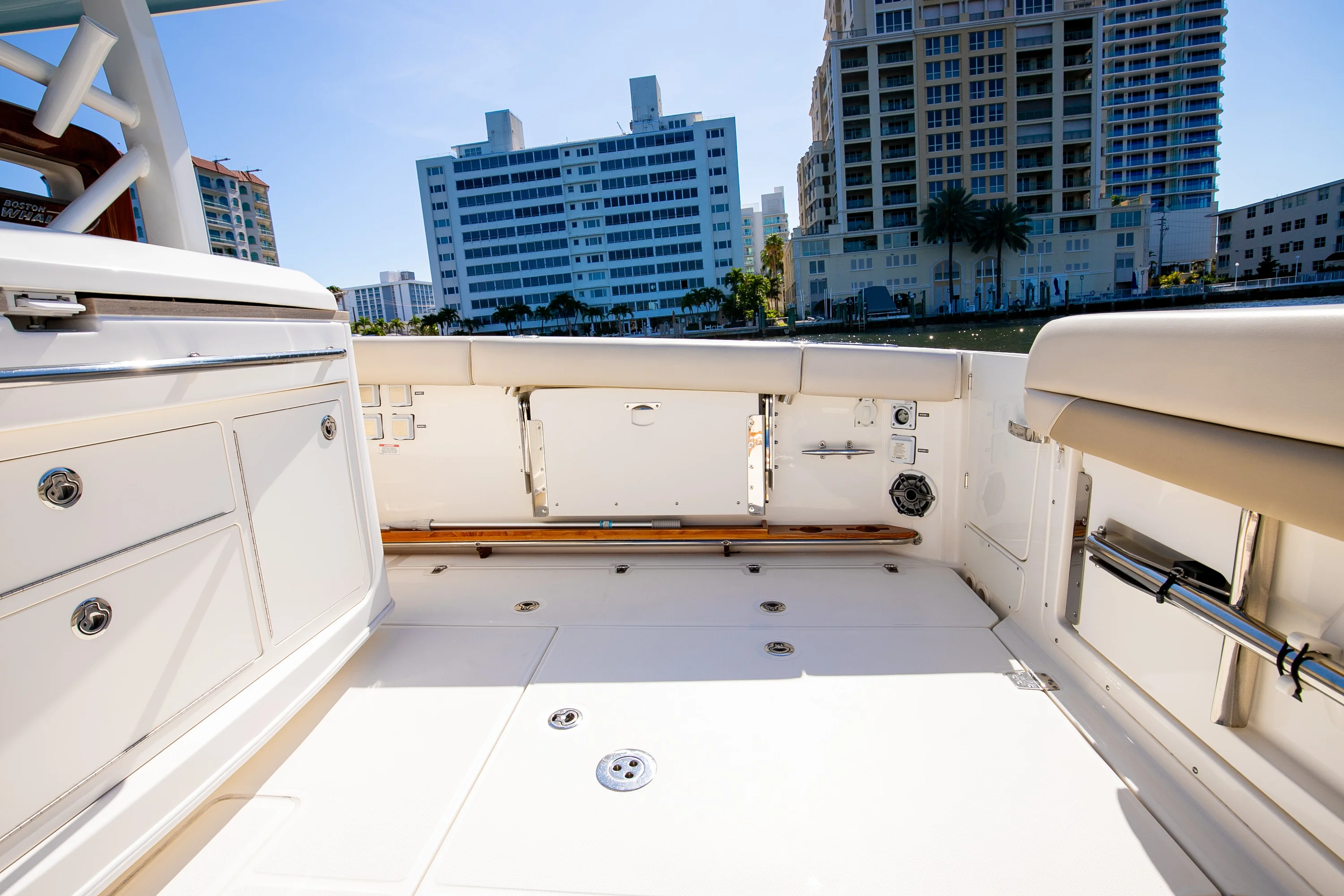2024 Boston Whaler 380 OUTRAGE Image Thumbnail #35