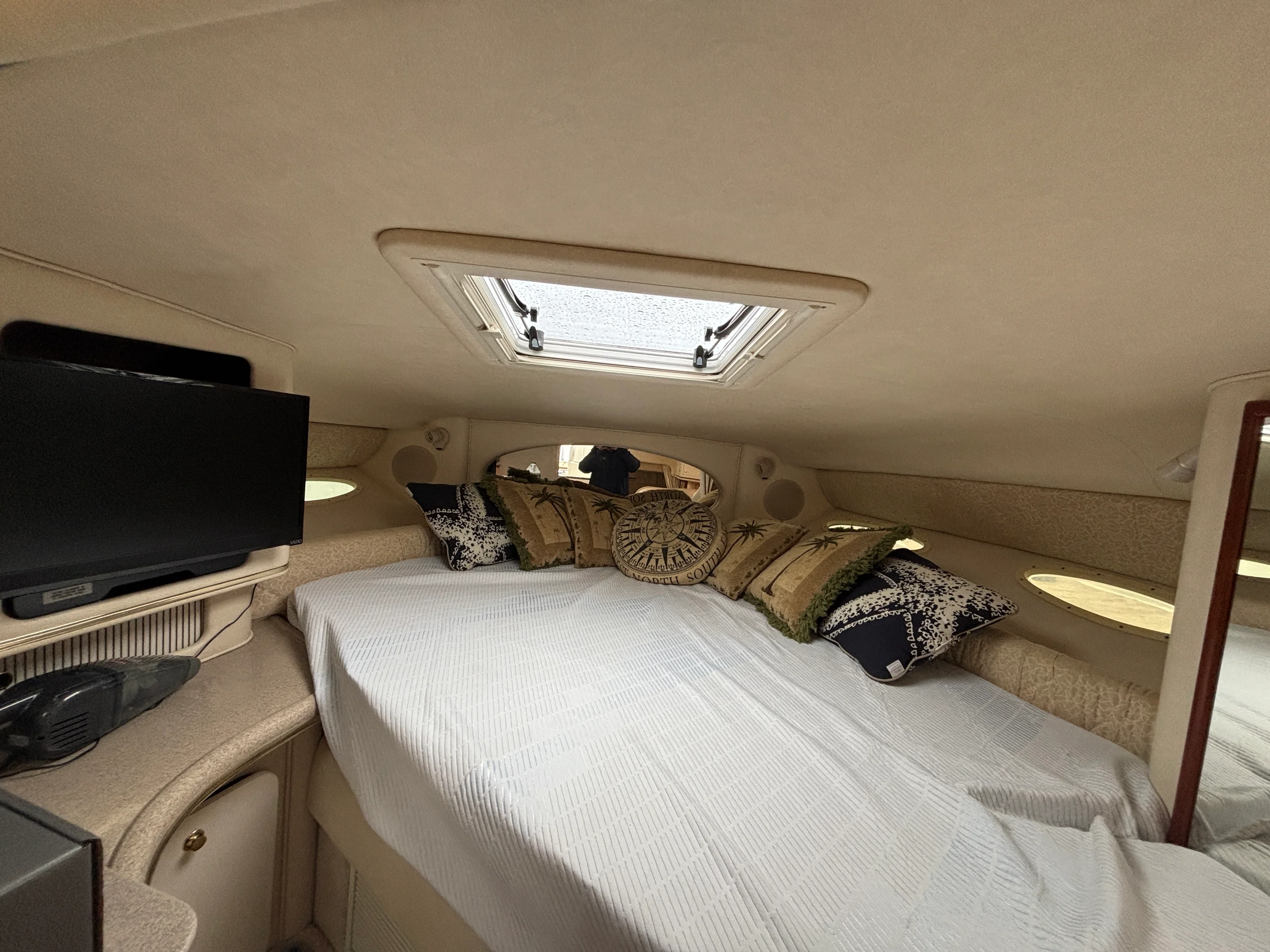 2001 Sea Ray 310 SUNDANCER Image Thumbnail #16