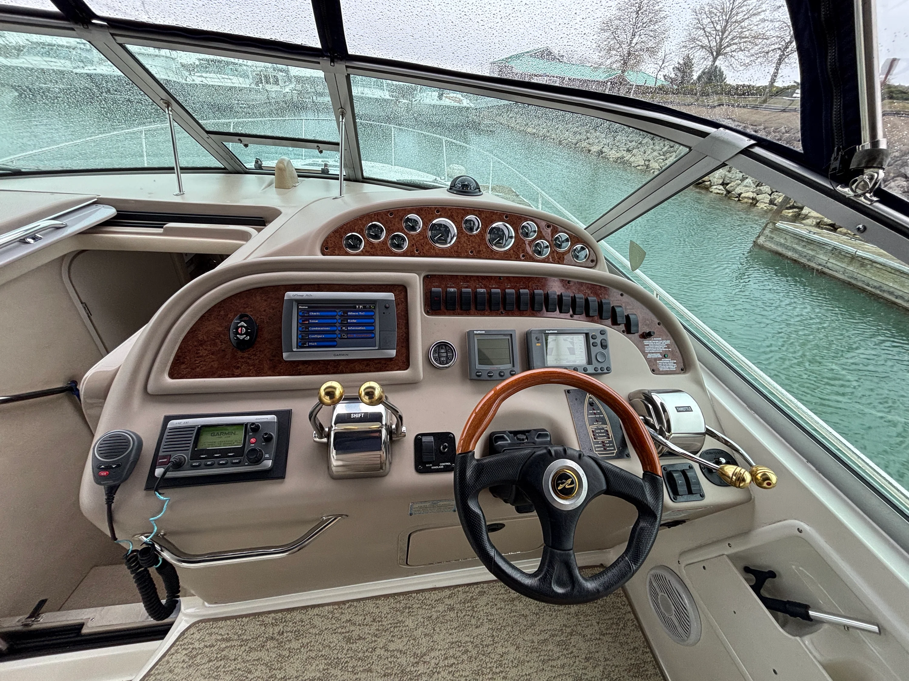 2001 Sea Ray 310 SUNDANCER Image Thumbnail #14