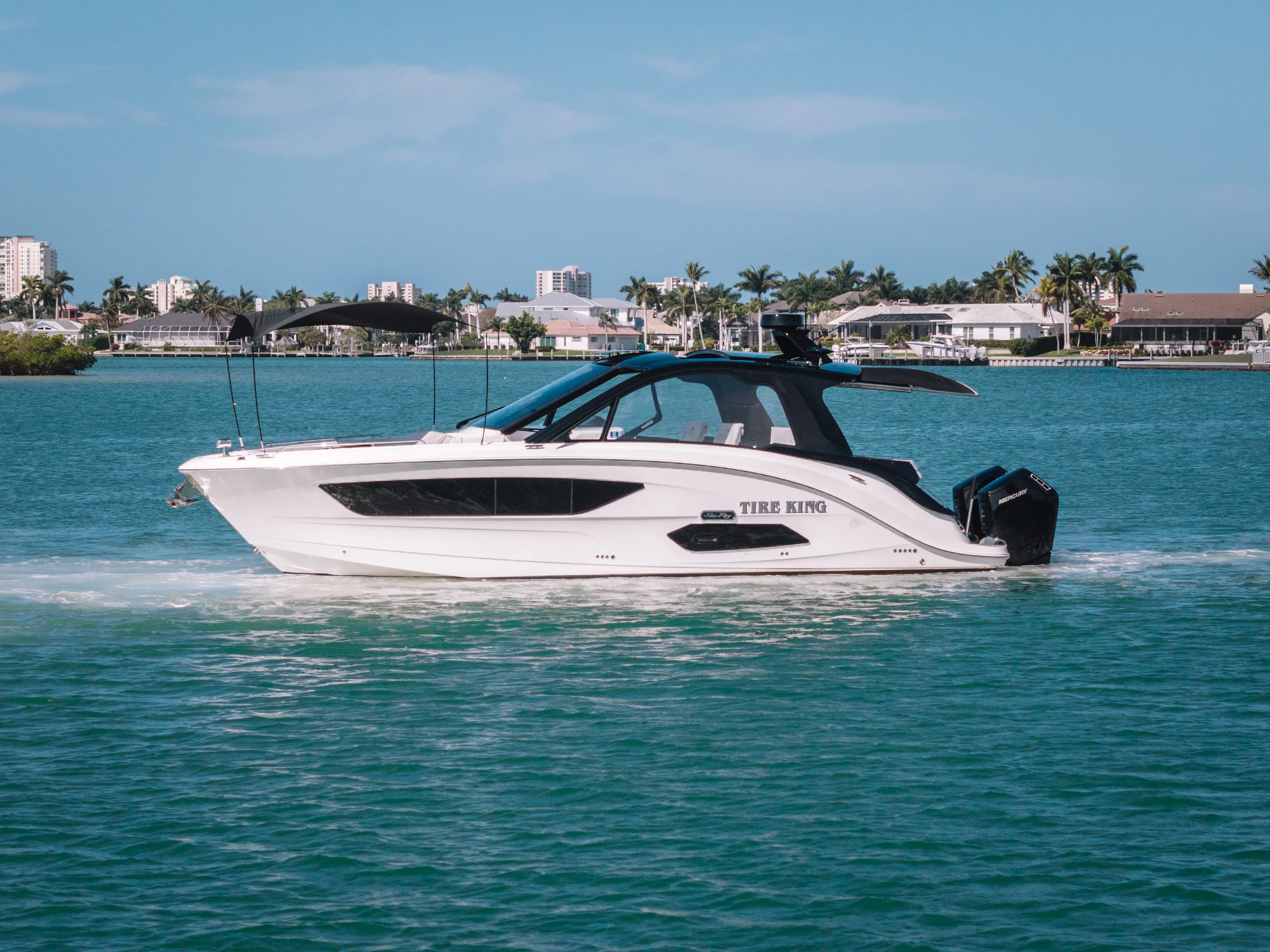 2025 Sea Ray 370 DA OB Image Thumbnail #1