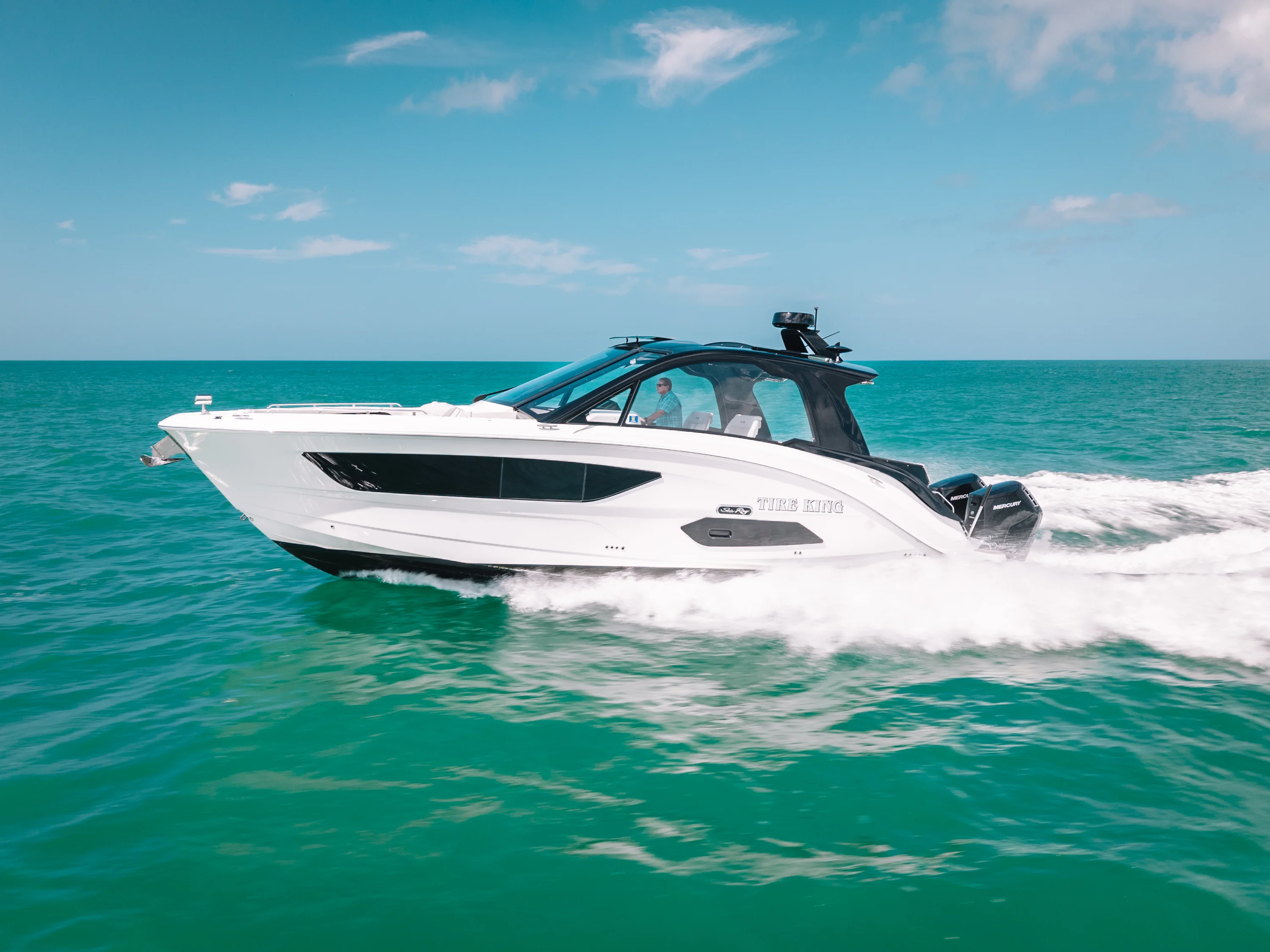 2025 Sea Ray 370 DA OB Image Thumbnail #28