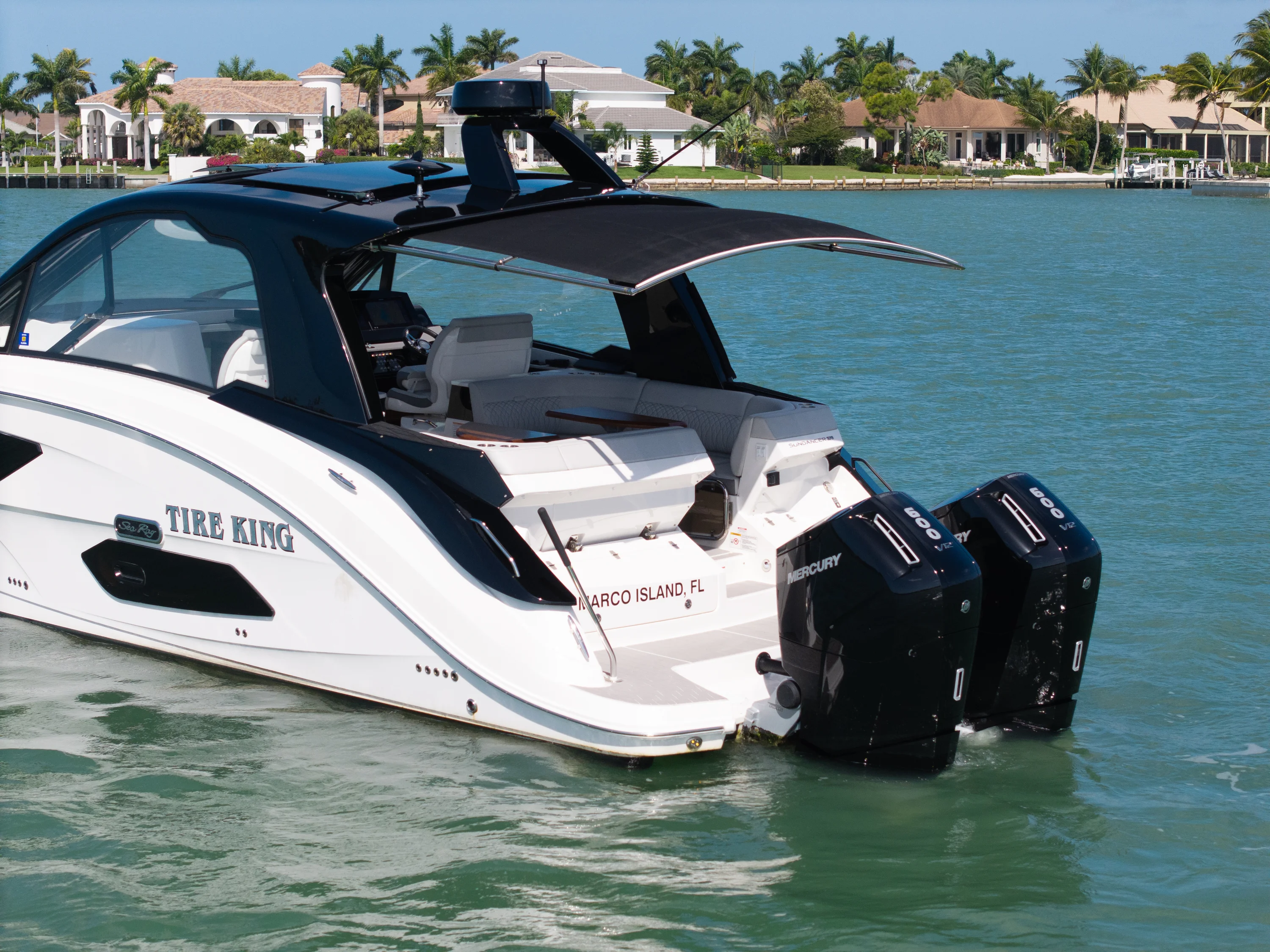 2025 Sea Ray 370 DA OB Image Thumbnail #3