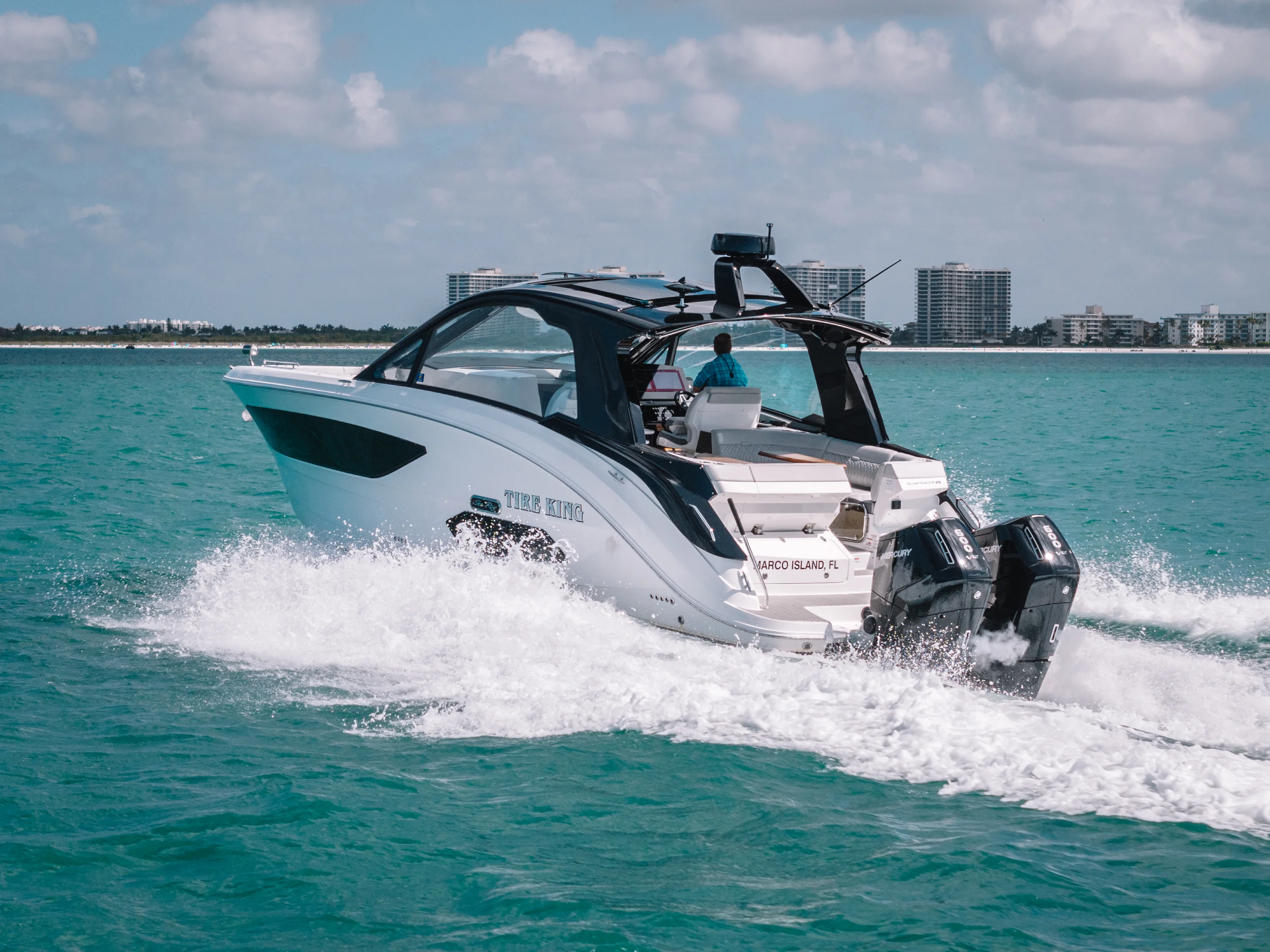 2025 Sea Ray 370 DA OB Image Thumbnail #27