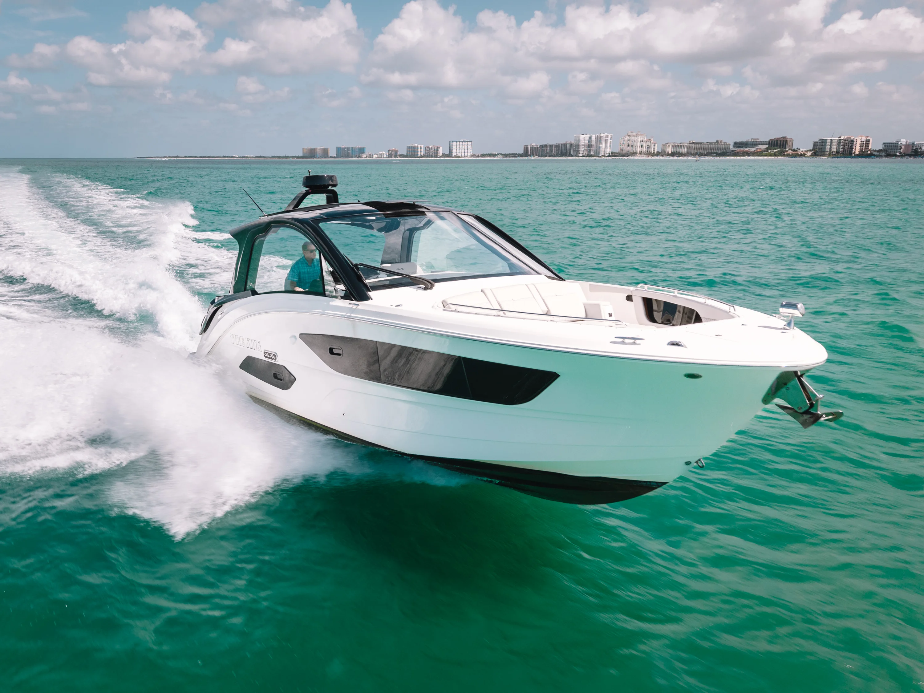 2025 Sea Ray 370 DA OB Image Thumbnail #30