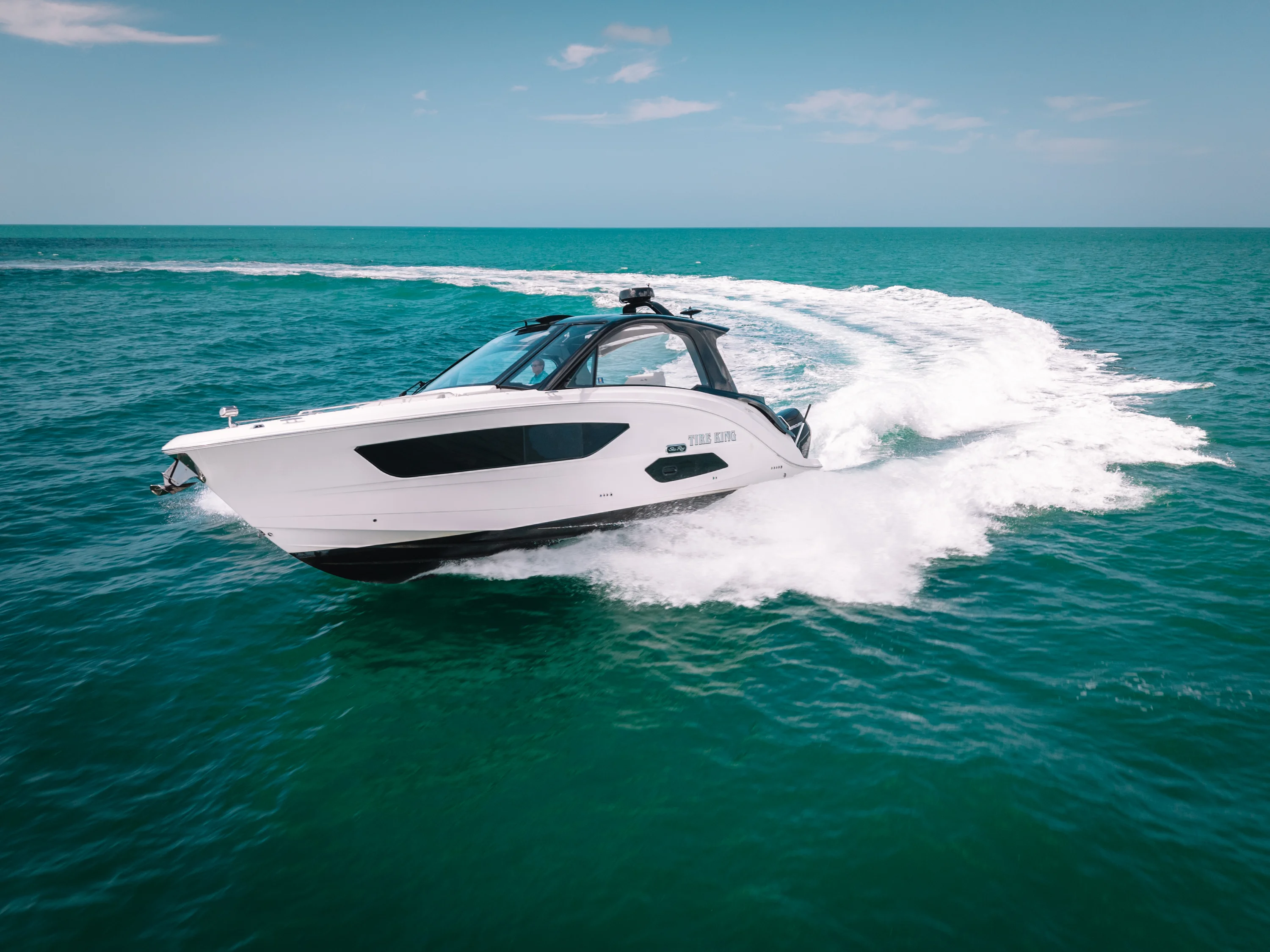 2025 Sea Ray 370 DA OB Image Thumbnail #29