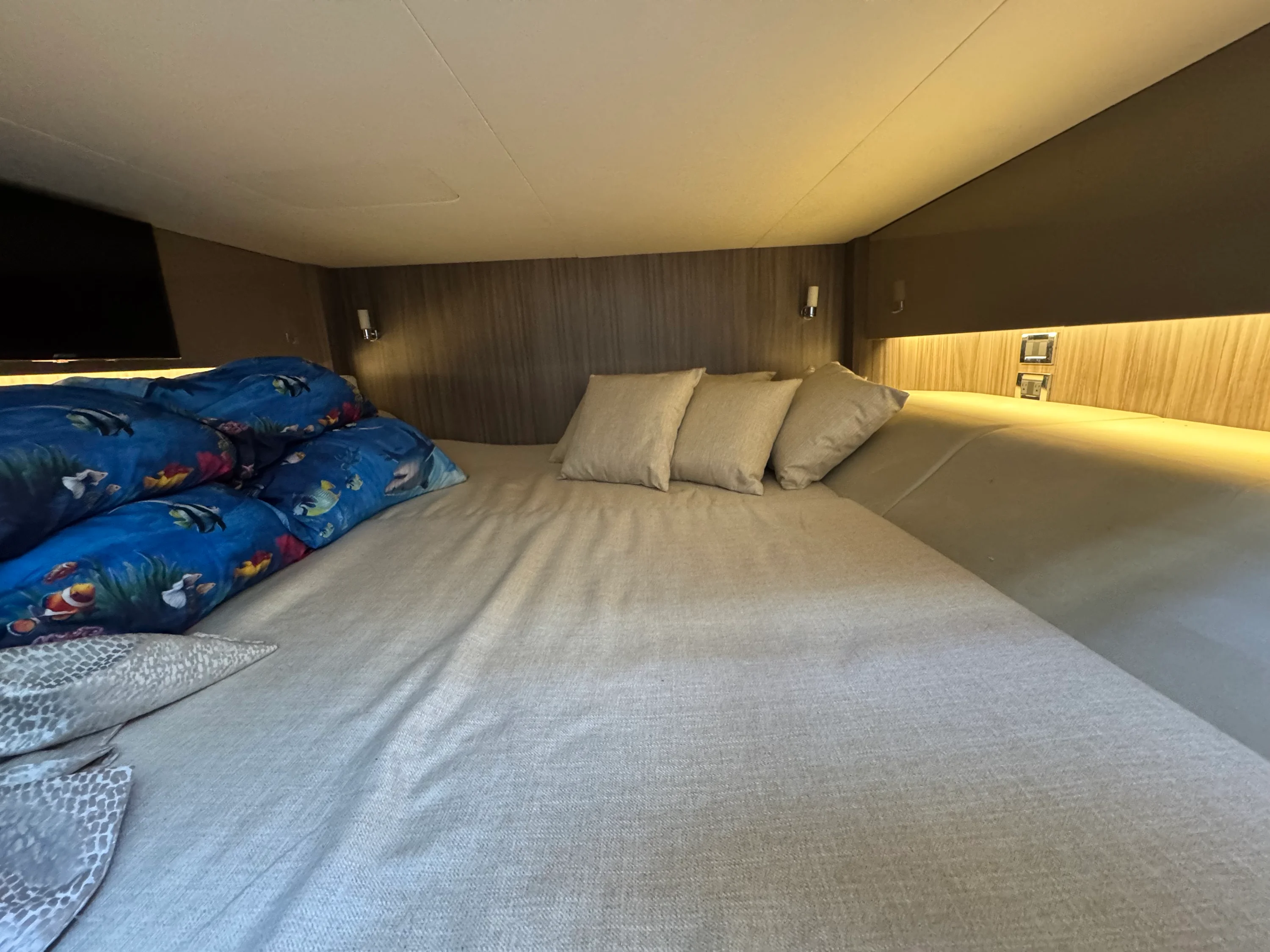 2023 Sea Ray 400 SLX Image Thumbnail #19