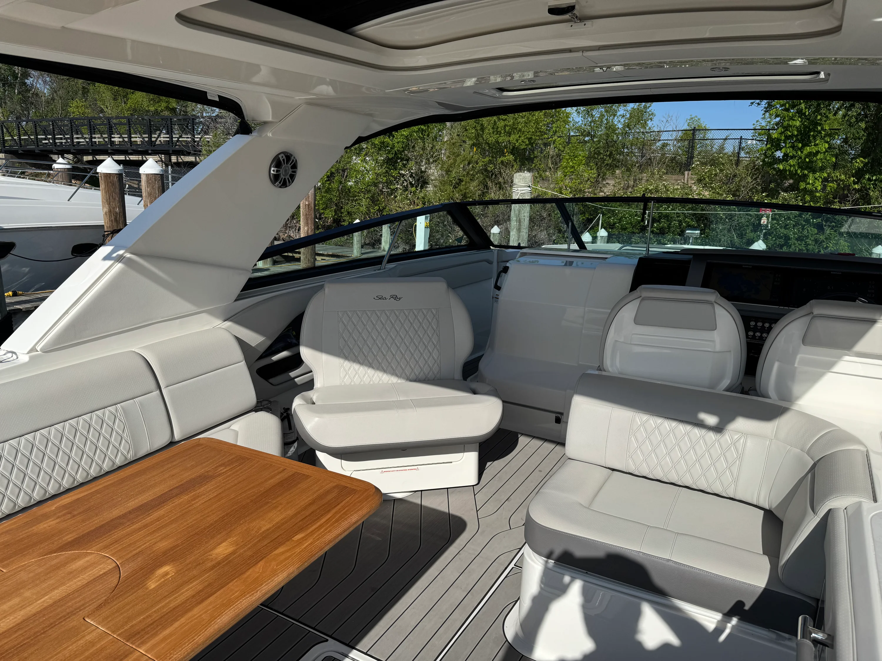 2023 Sea Ray 400 SLX Image Thumbnail #26