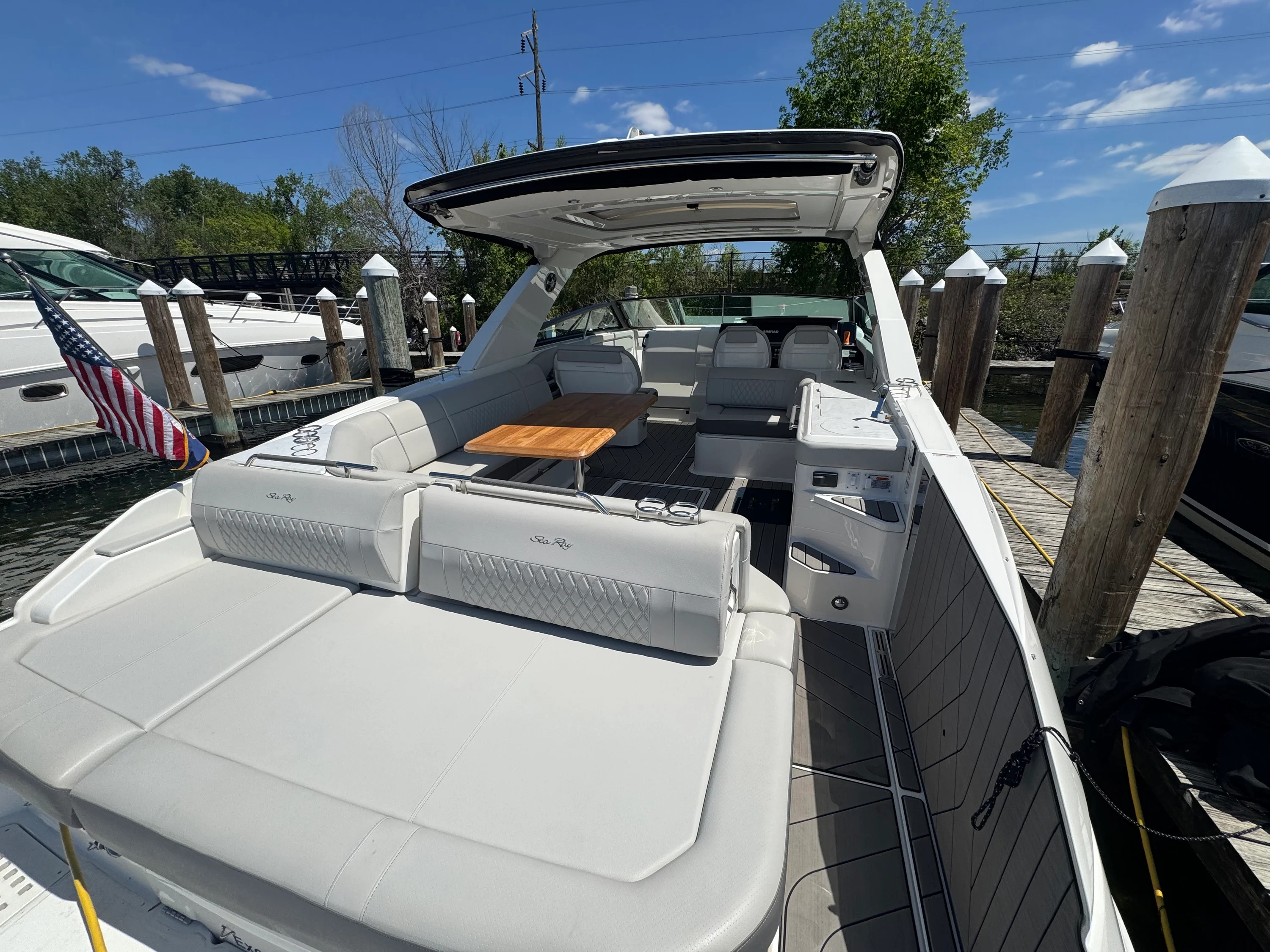 2023 Sea Ray 400 SLX Image Thumbnail #14